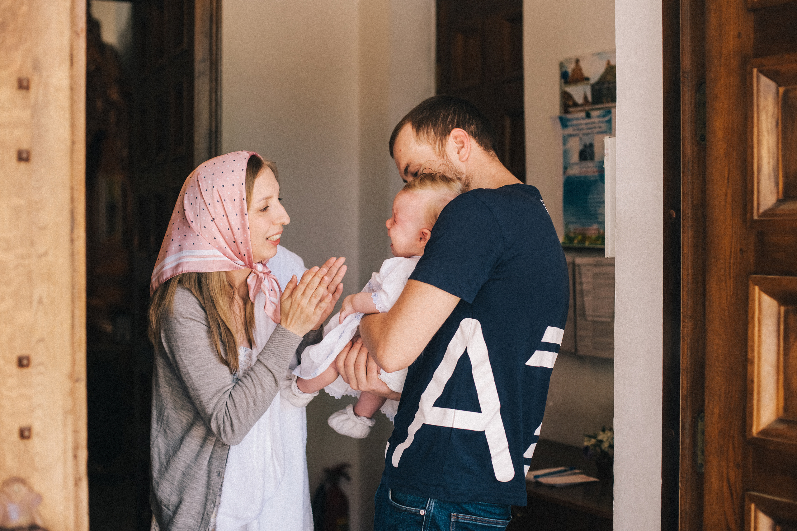 Крещение Мироши. Семейный фотограф, фотограф родов, репортажей фотограф в Санкт-Петербу
