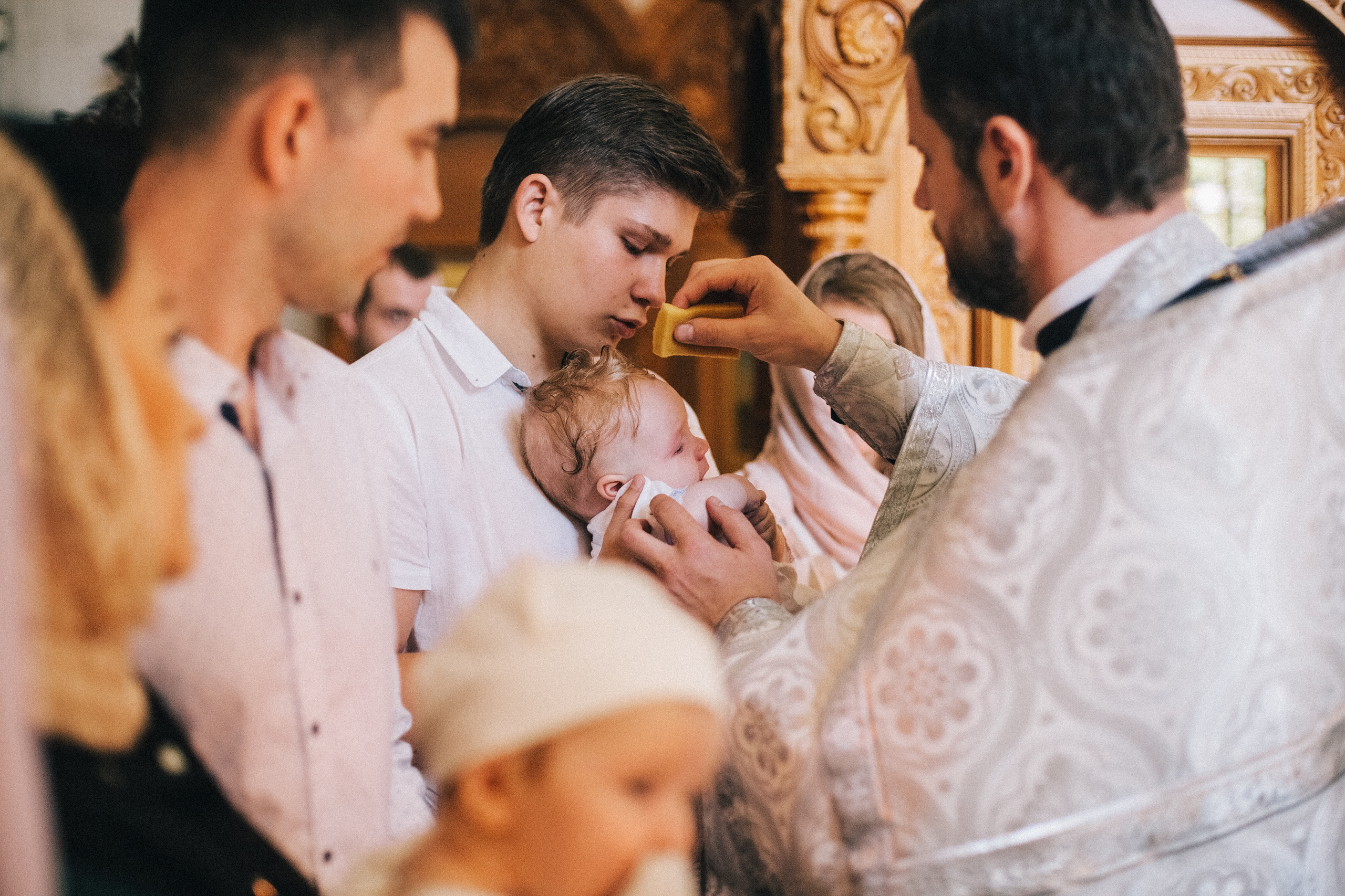 Крещение Мироши. Семейный фотограф, фотограф родов, репортажей фотограф в Санкт-Петербу