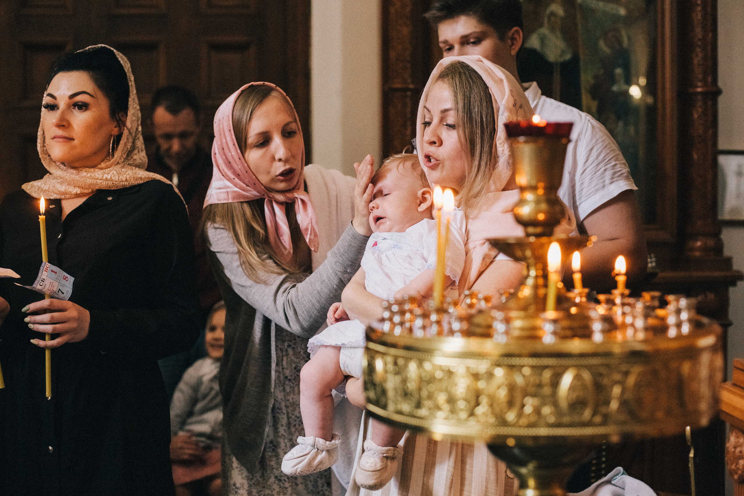 Крещение Мироши. Семейный фотограф, фотограф родов, репортажей фотограф в Санкт-Петербу