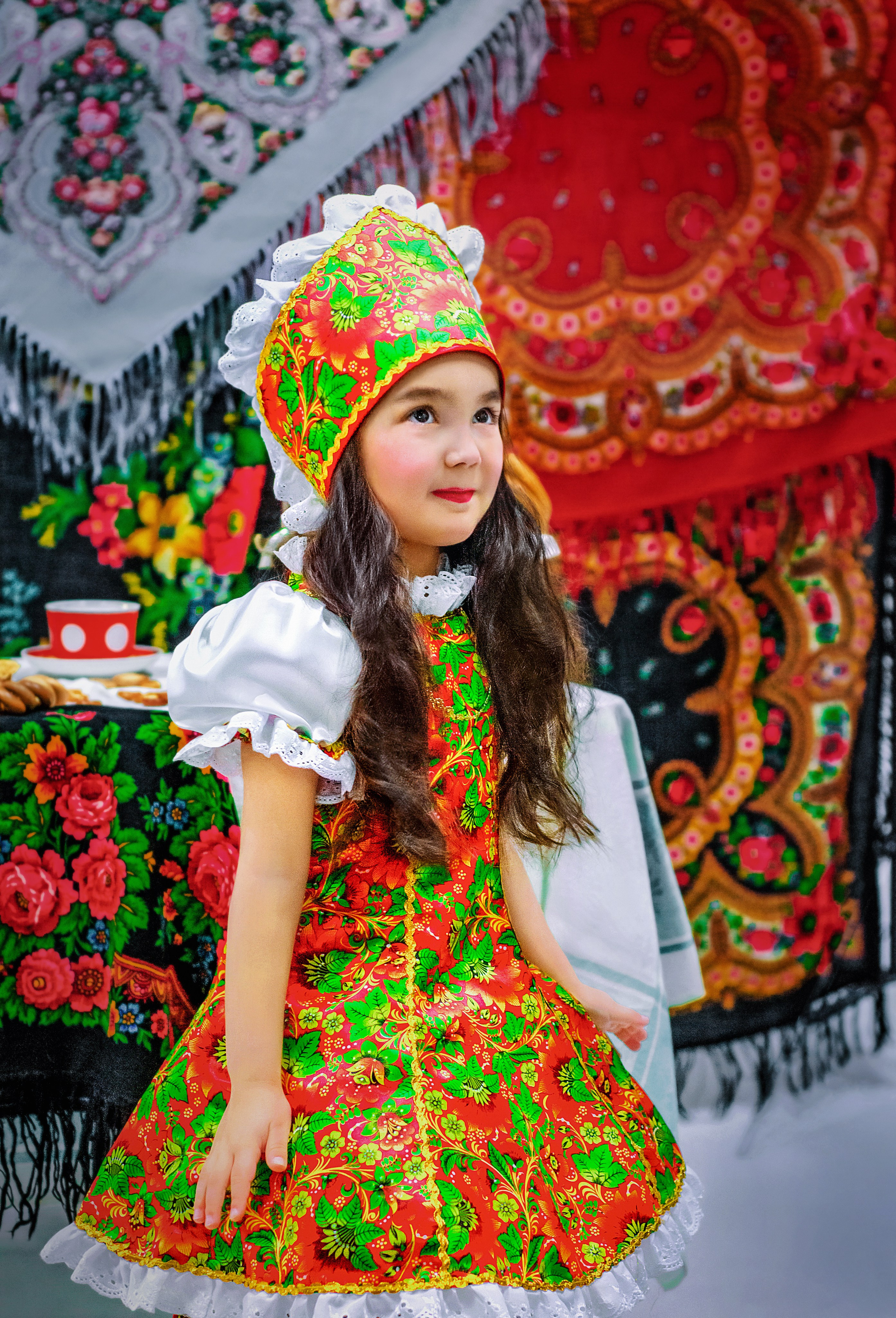 Яркая фотосессия детей в честь масленицы. Фотографы для фотосессий в Новосибирске