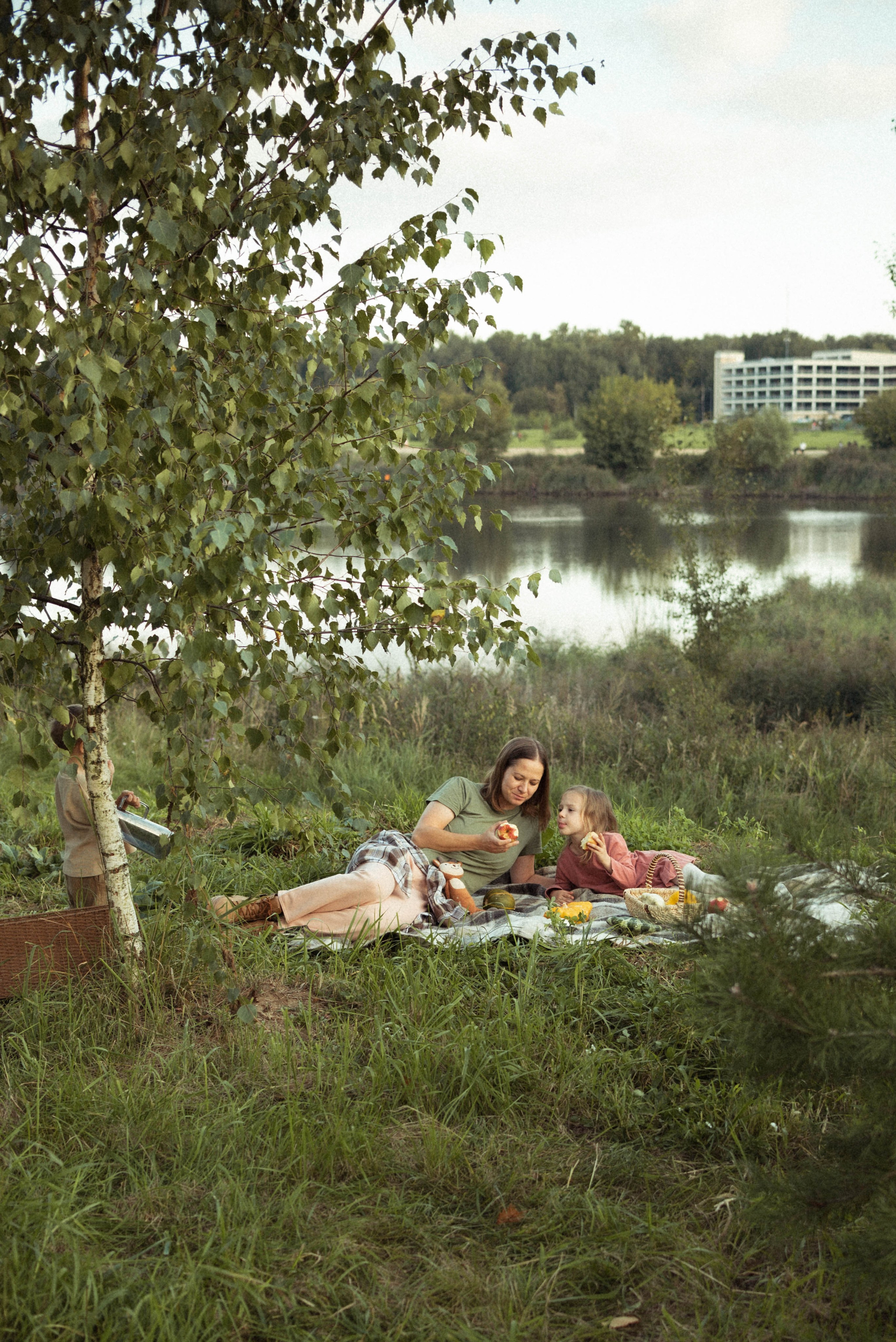 Семейная фотосессия на природе. Семейный фотограф в Железнодорожном Масаева Елена