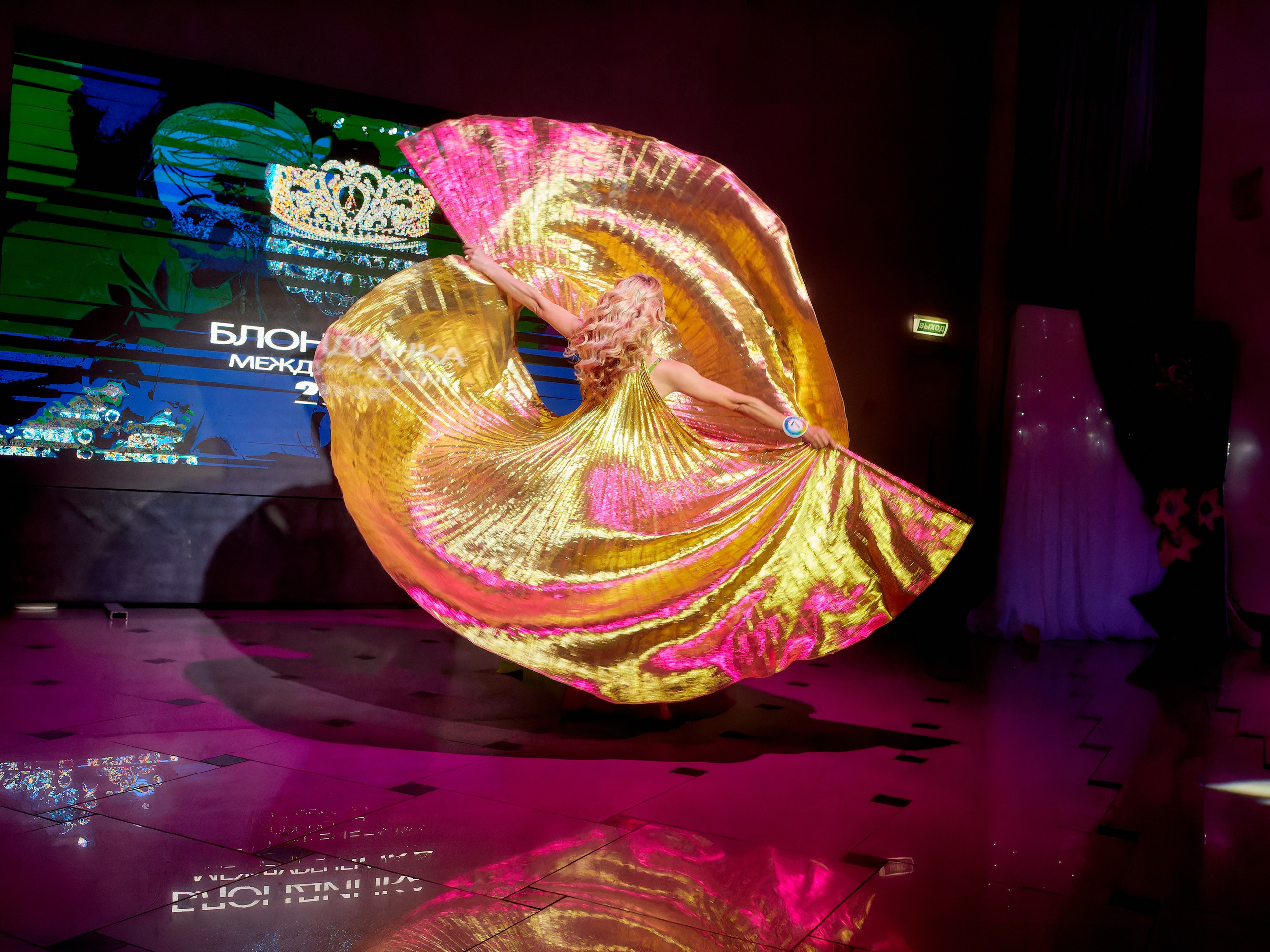 Блондинка Междуреченска. Семейный и детский фотограф в Междуреченск Олег Бамбульский