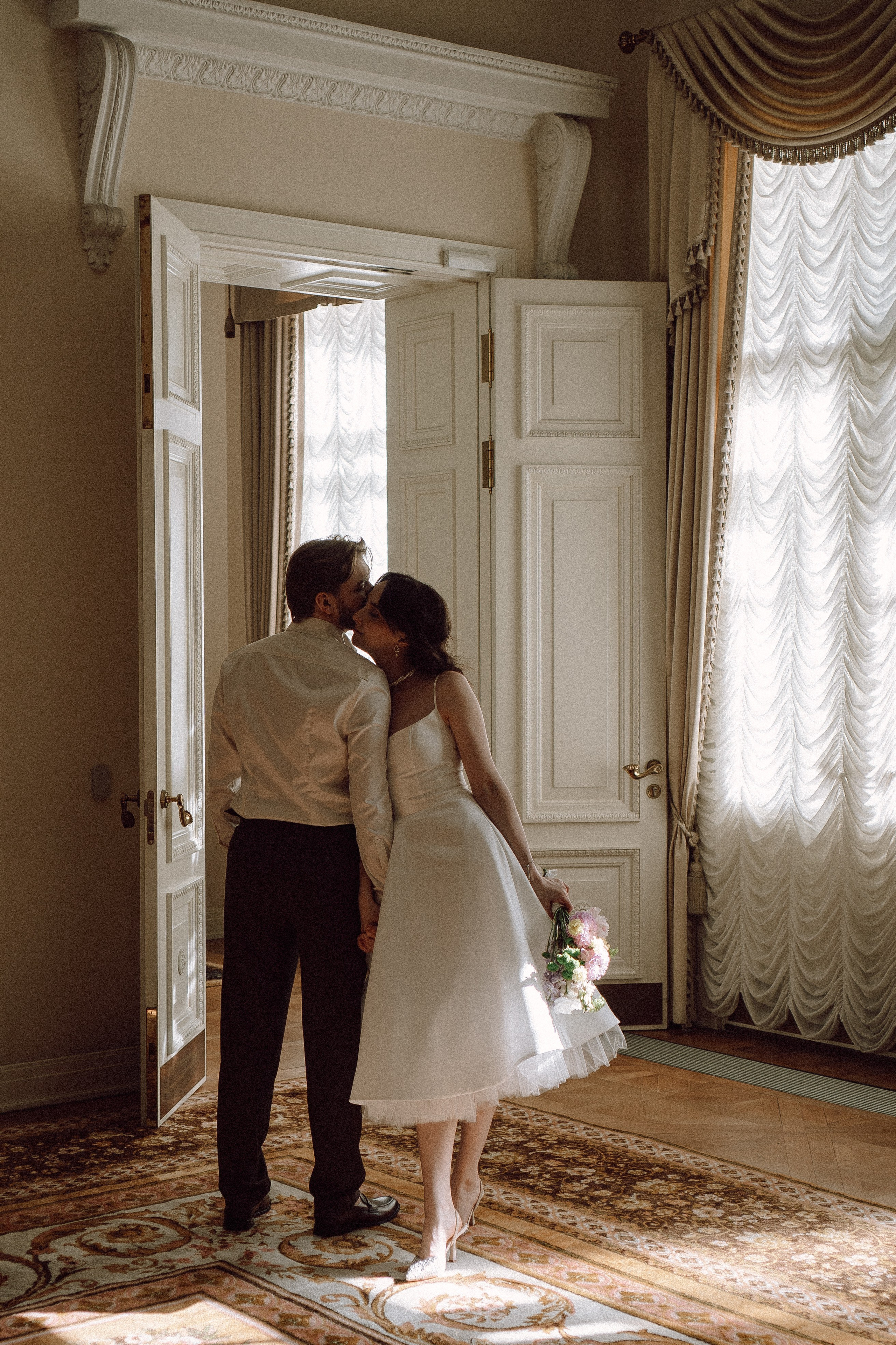 СВАДЕБНАЯ ФОТОСЕСИСИЯ В ГОРОДЕ ПУШКИН. Профессиональный фотограф, Санкт-Петербург — Виктория Богомолова