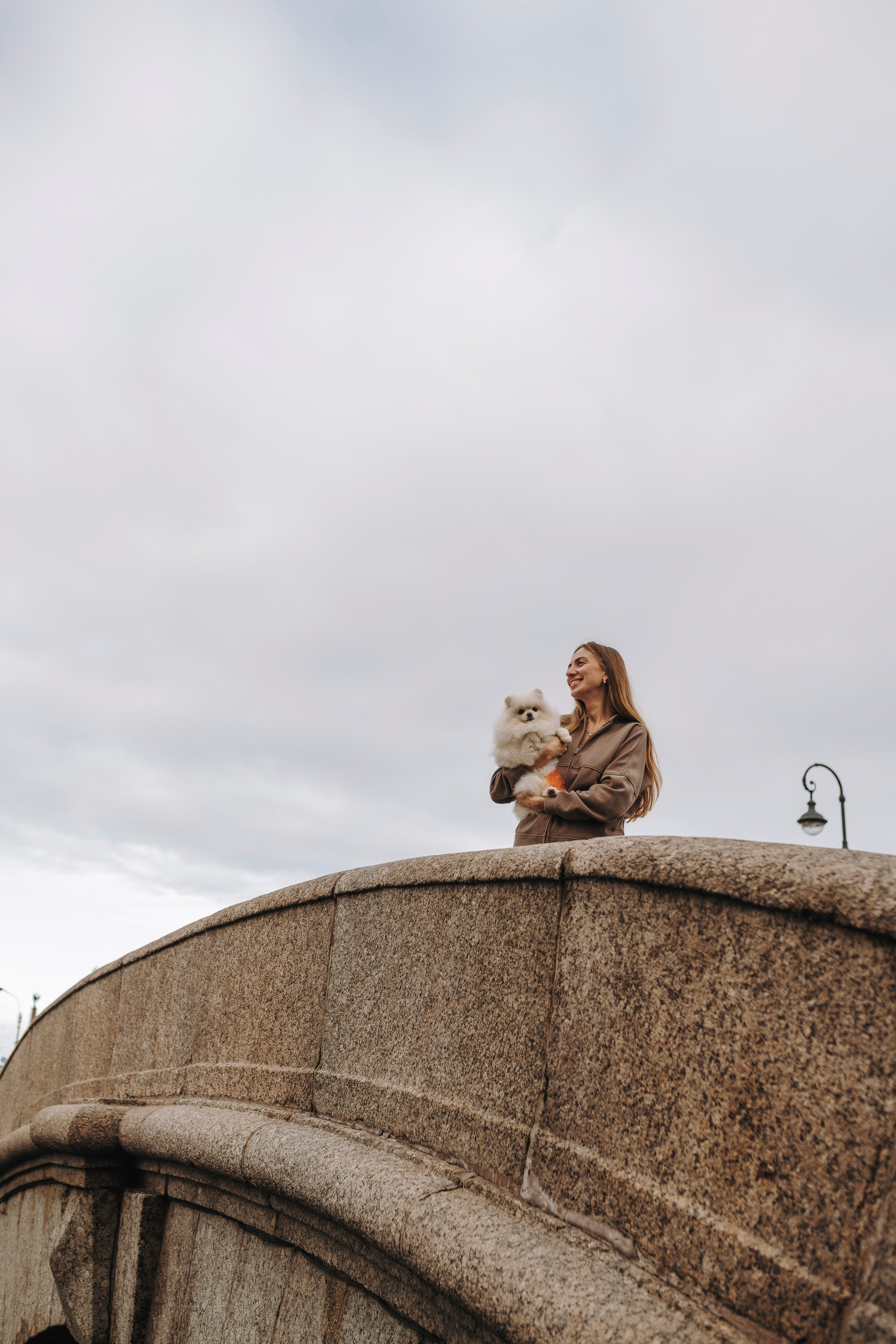 Фотосессия с померанским шпицем. Фотограф анималист в Спб недорого Олеся Майорова