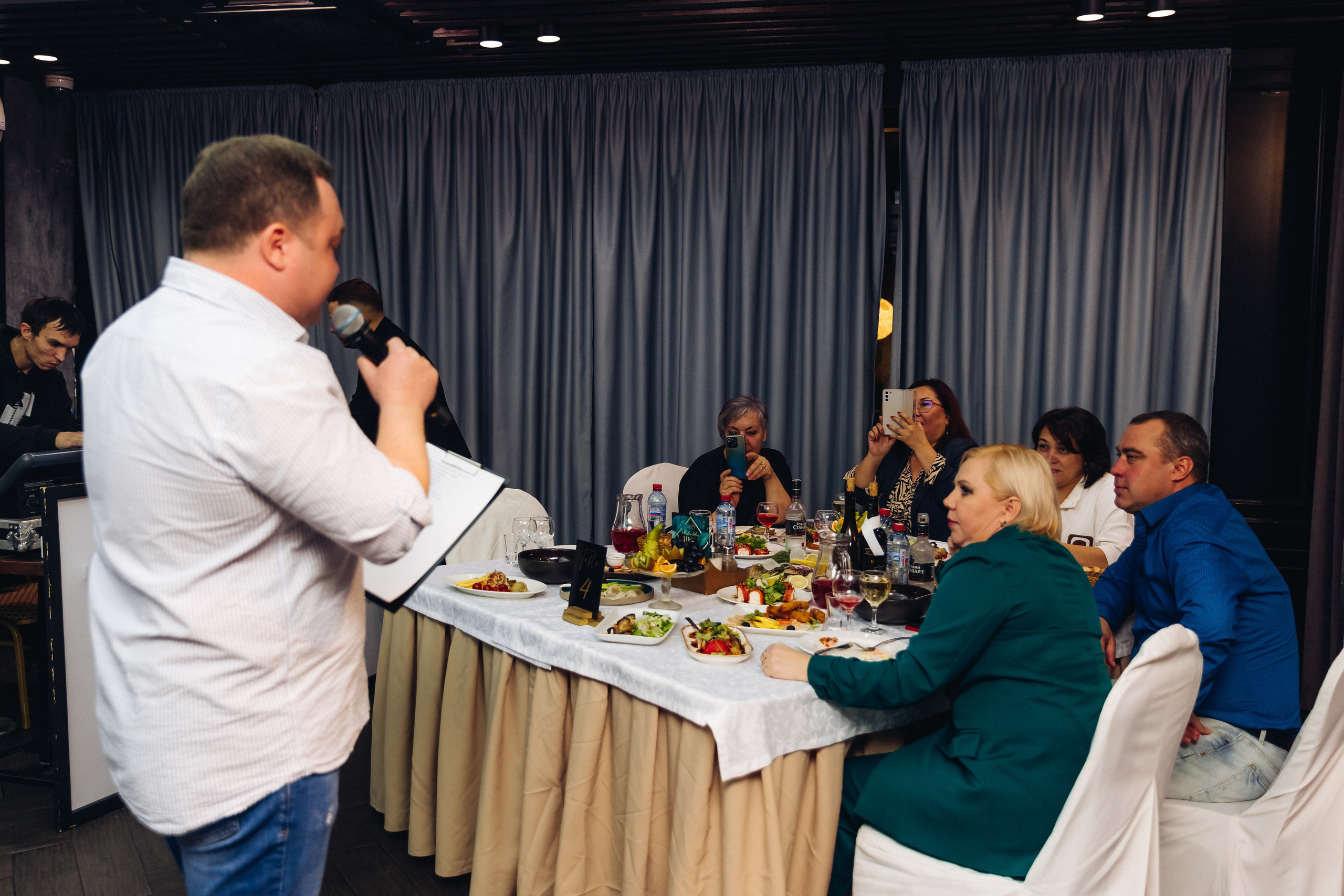 Юбилей в ресторане Вояж. Свадебный и семейный фотограф в Улан-Удэ