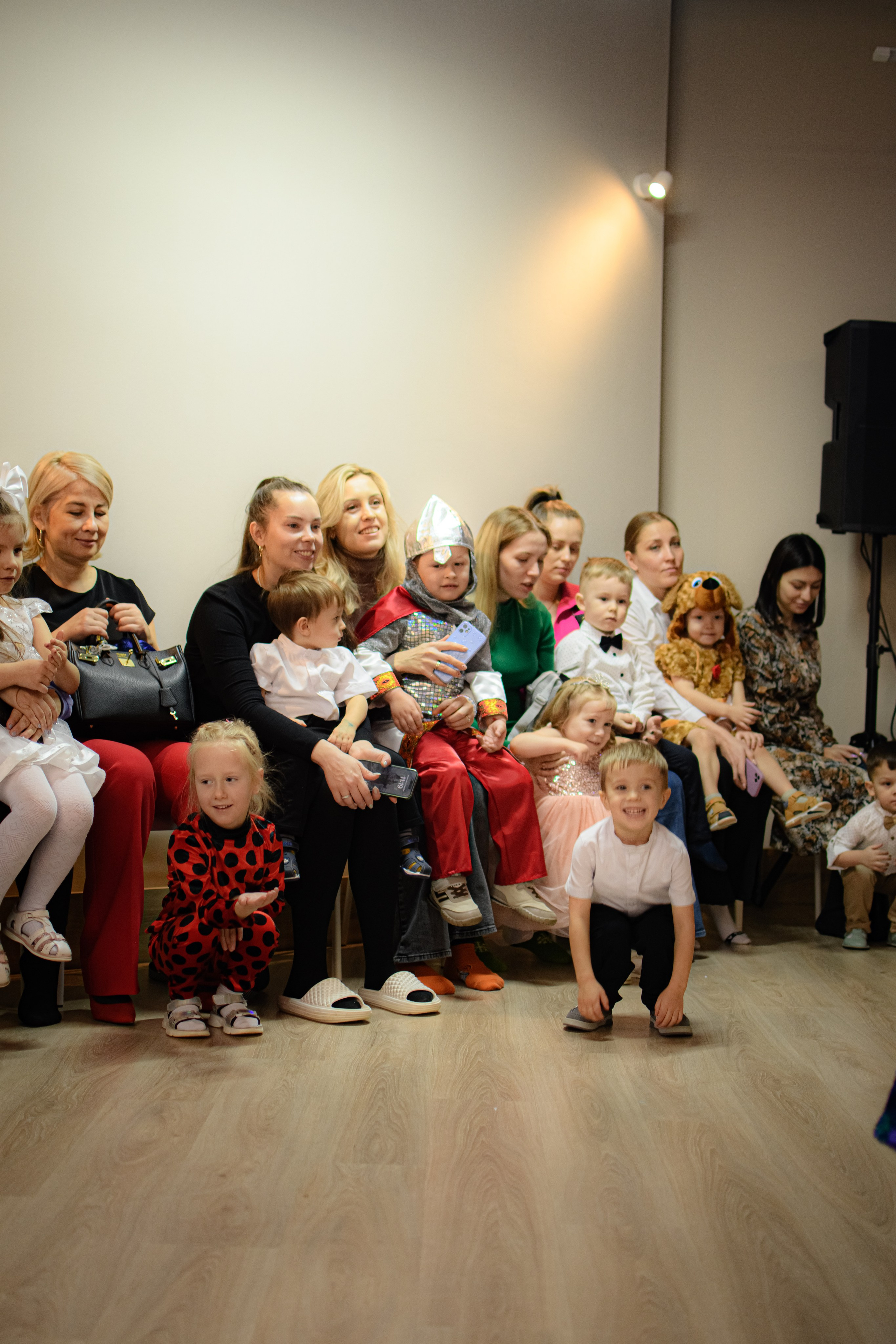 HAPPY NEW YEAR. Photokarish