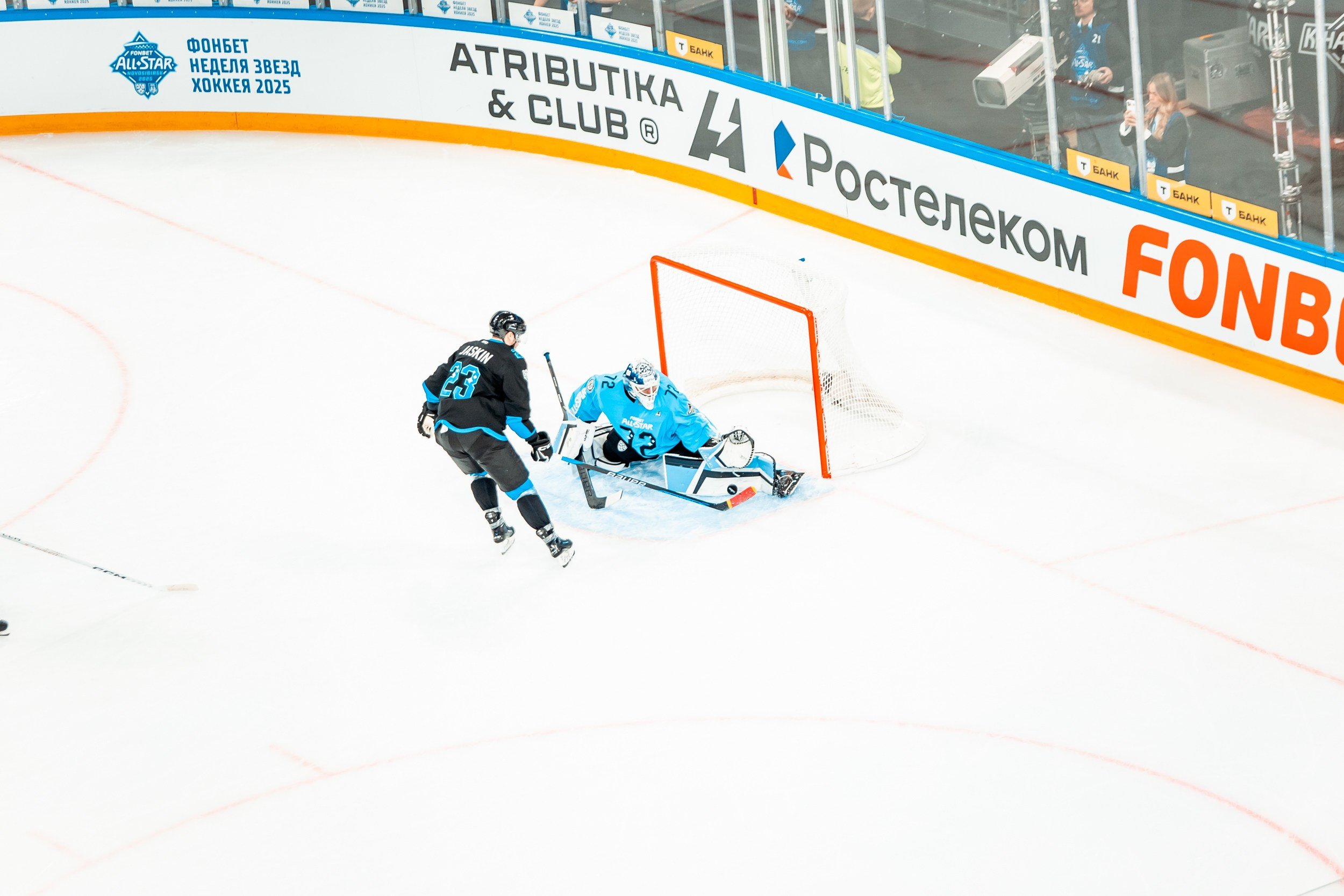 KHL All-Star 2025. Репортажный фотограф в Сочи Дмитрий Ветринский