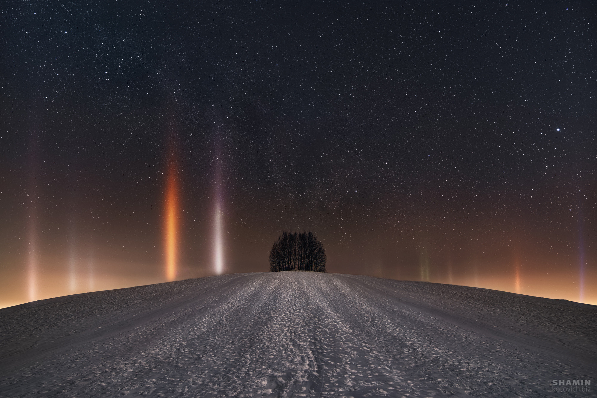 Ночной пейзаж. Фотограф Константин Шамин