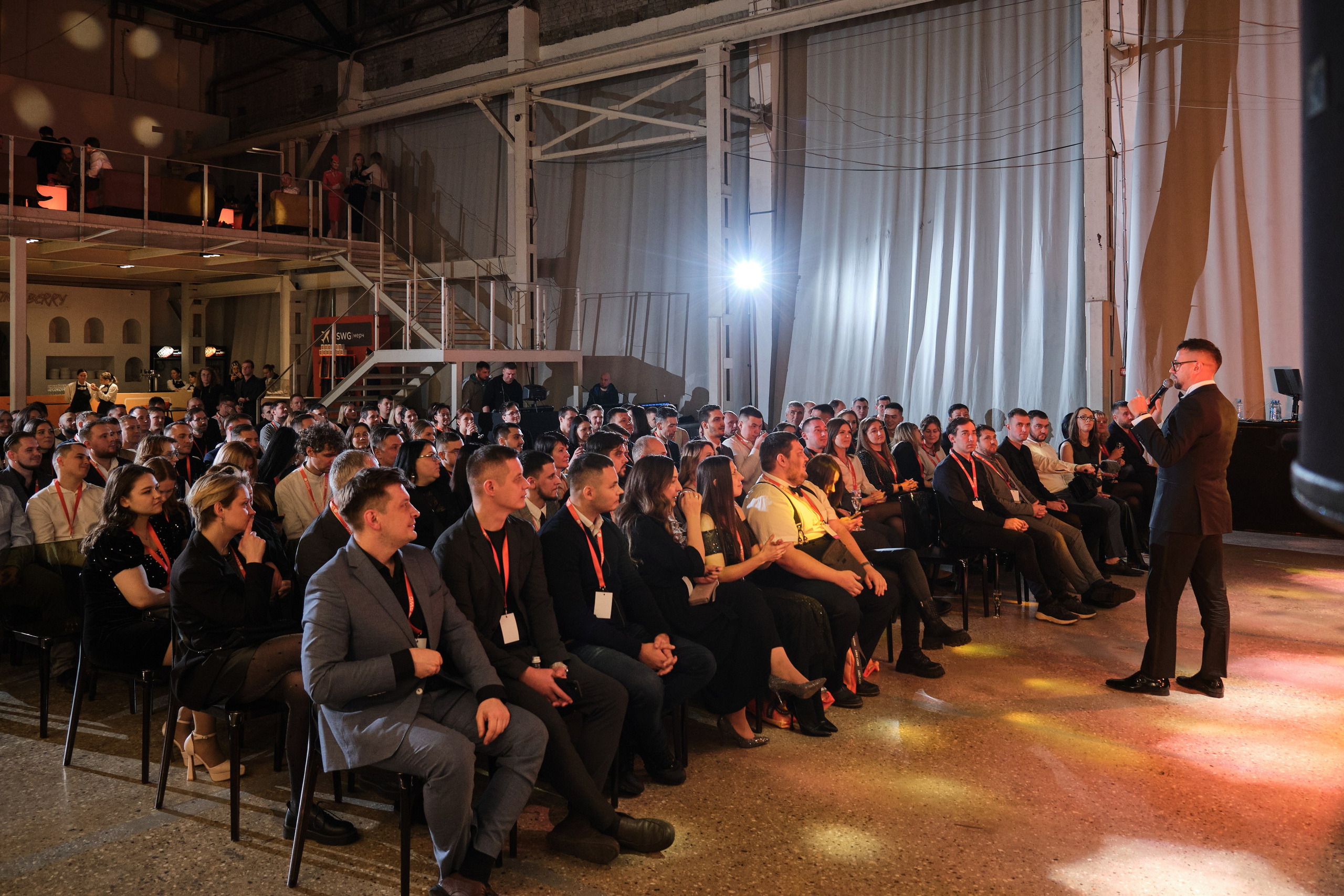 SWG. Антон Гошовский - свадебный и семейный фотограф в Москве и Крыму