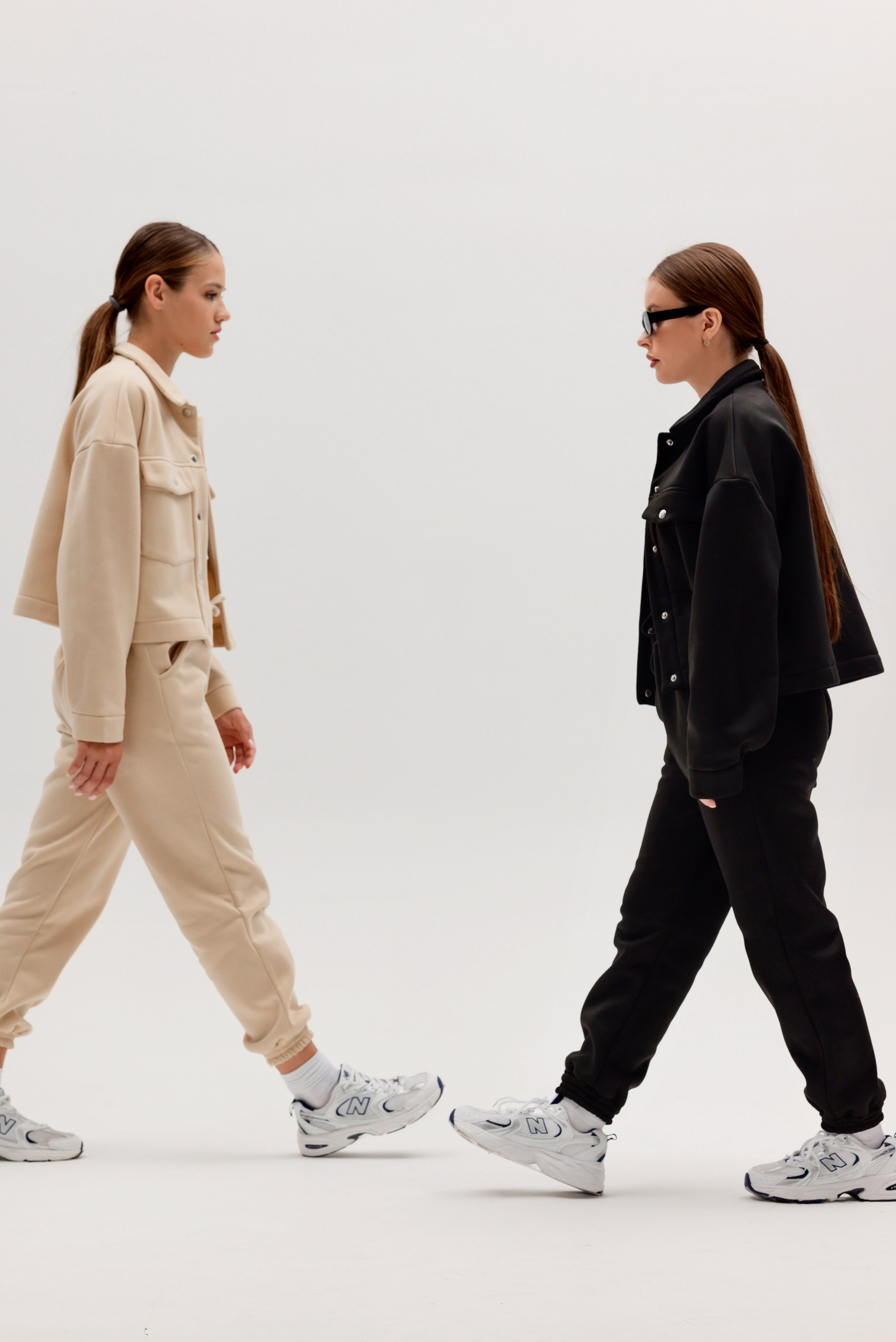 Каталог на белом фоне