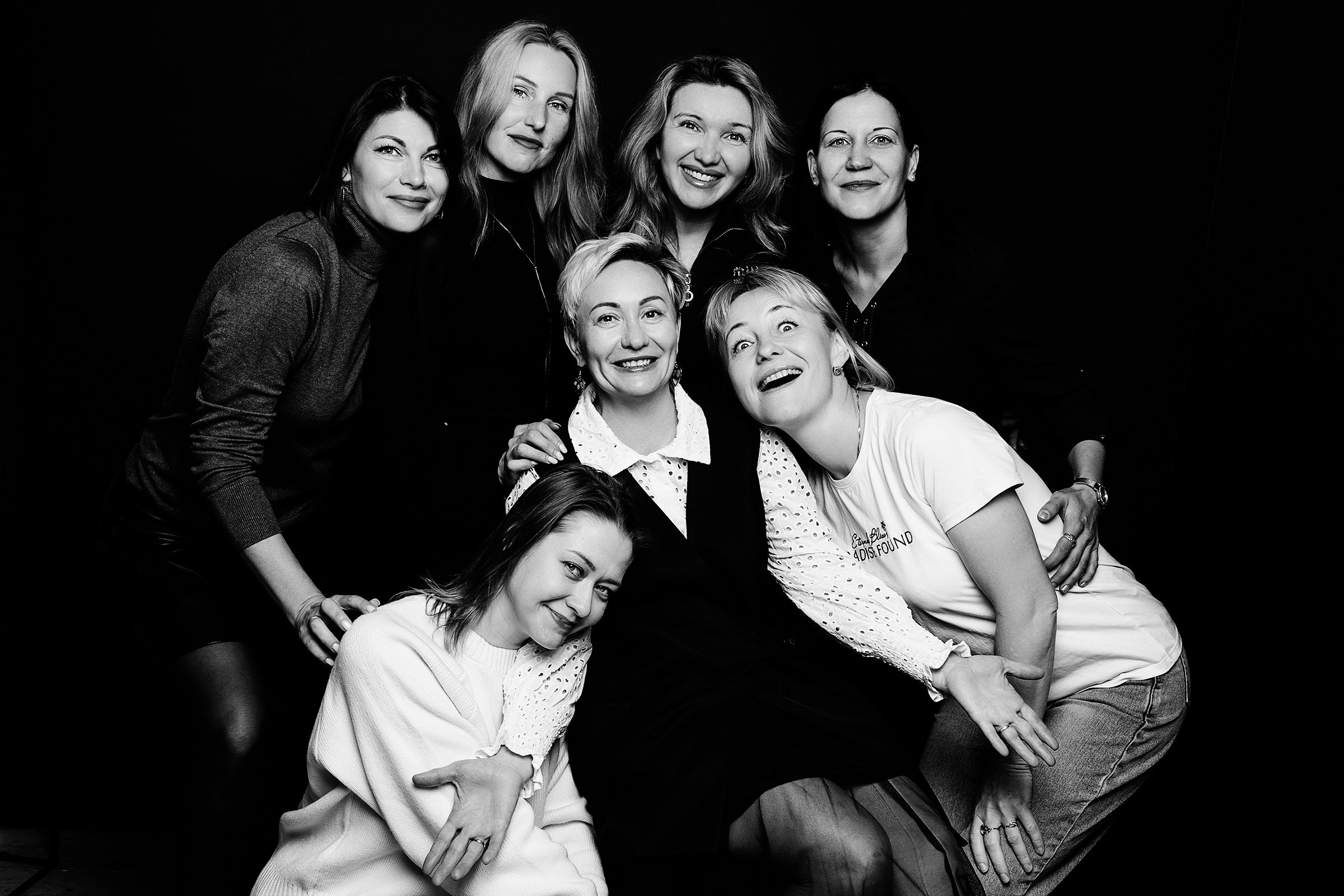 Женский групповой портрет