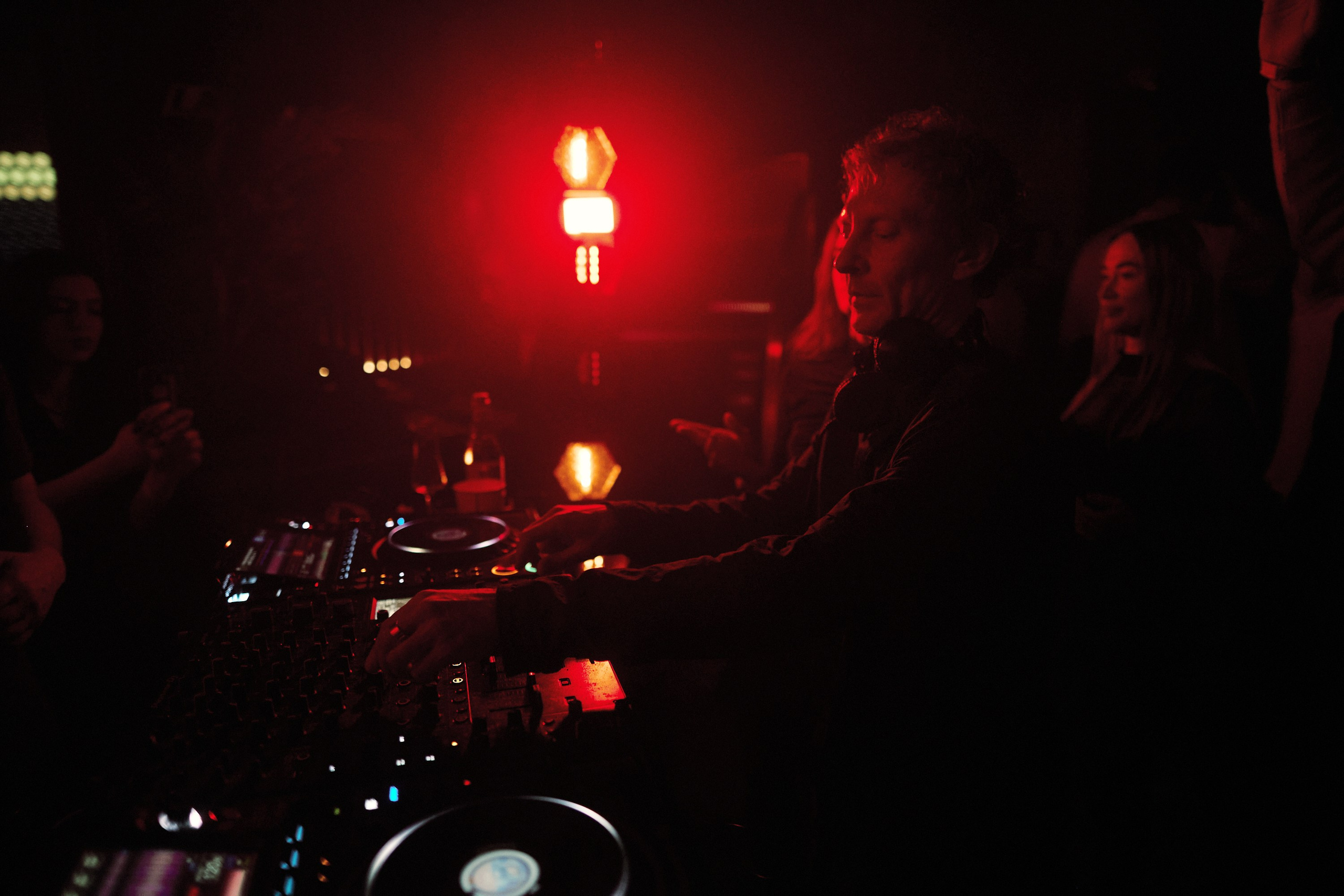 Dj Nils в Сочи. RetroChic Фото