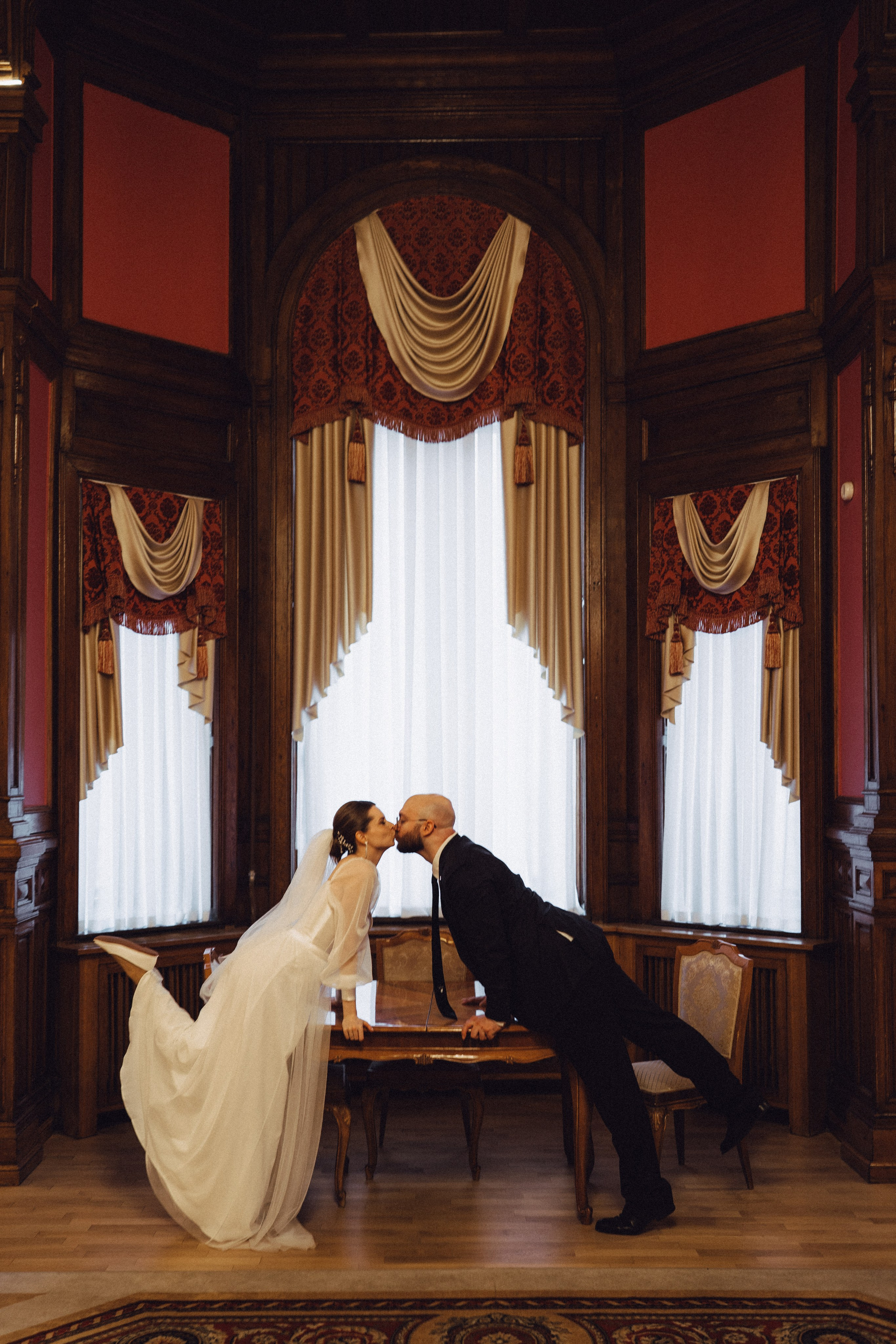 СВАДЕБНАЯ СЬЕМКА ВО ВТОРОМ ДВОРЦЕ (ДЕКАБРЬ) ТАКЖЕ СЬЕМКА В СТУДИИ НА ЧЕРНЫШЕВСКОЙ. Профессиональный фотограф, Санкт-Петербург — Виктория Богомолова