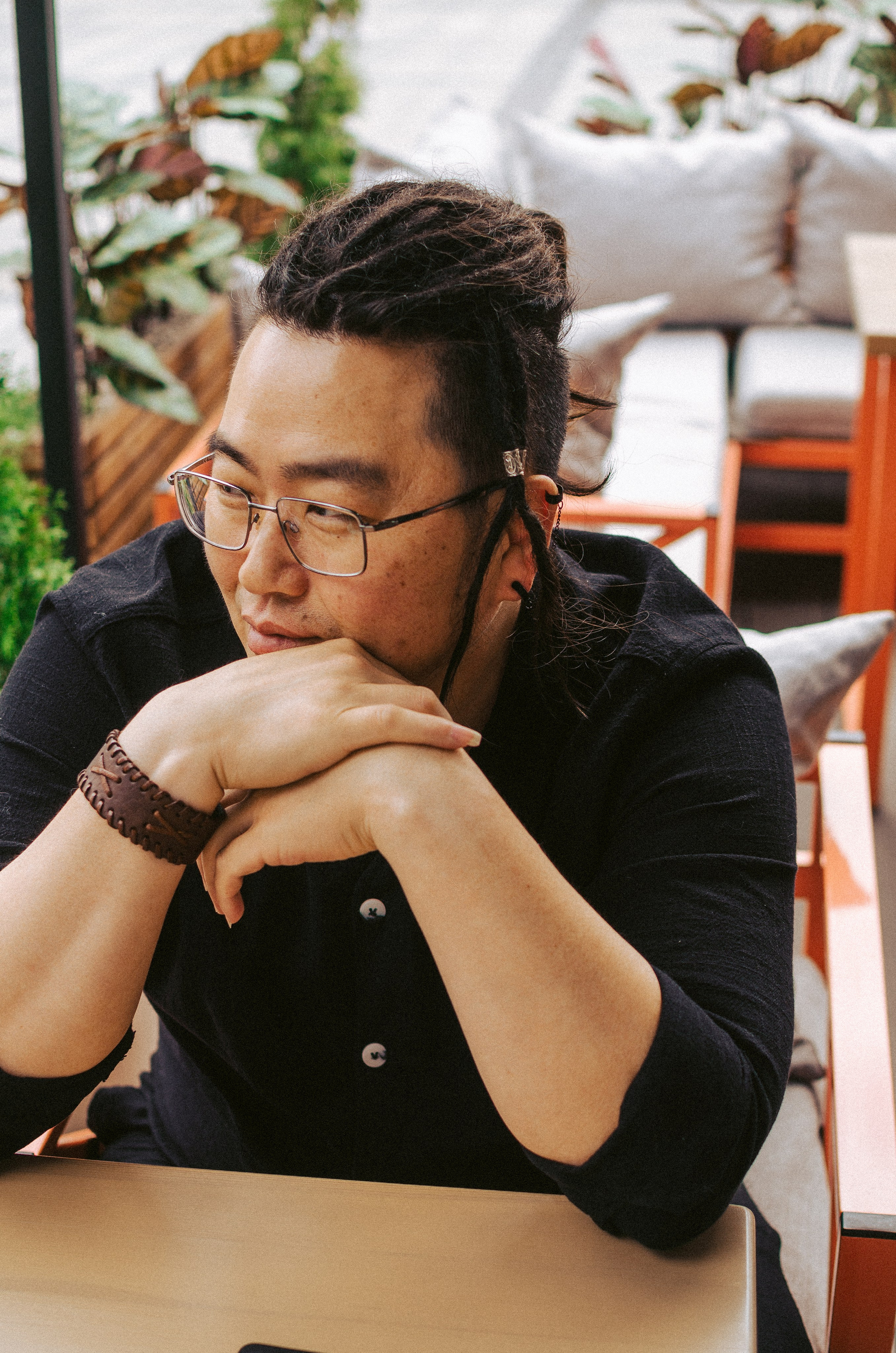 Анатолий. КВЭЛ — Кто Все Эти Люди