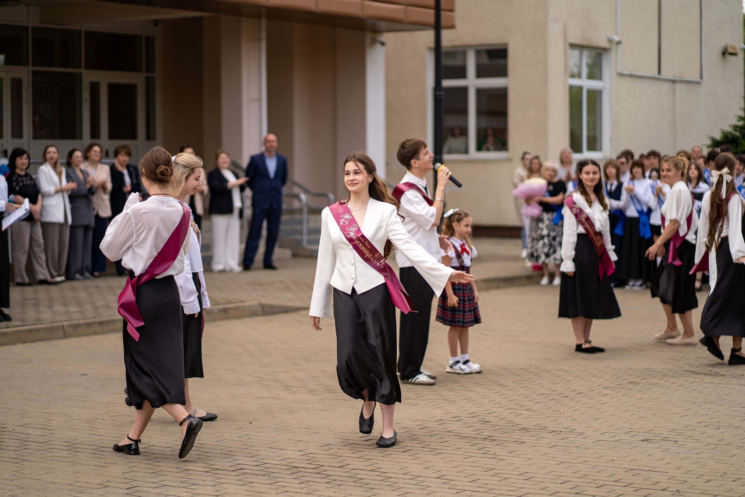 Последний звонок. Детский и семейный фотограф в городе Краснодар Надежда Ермак