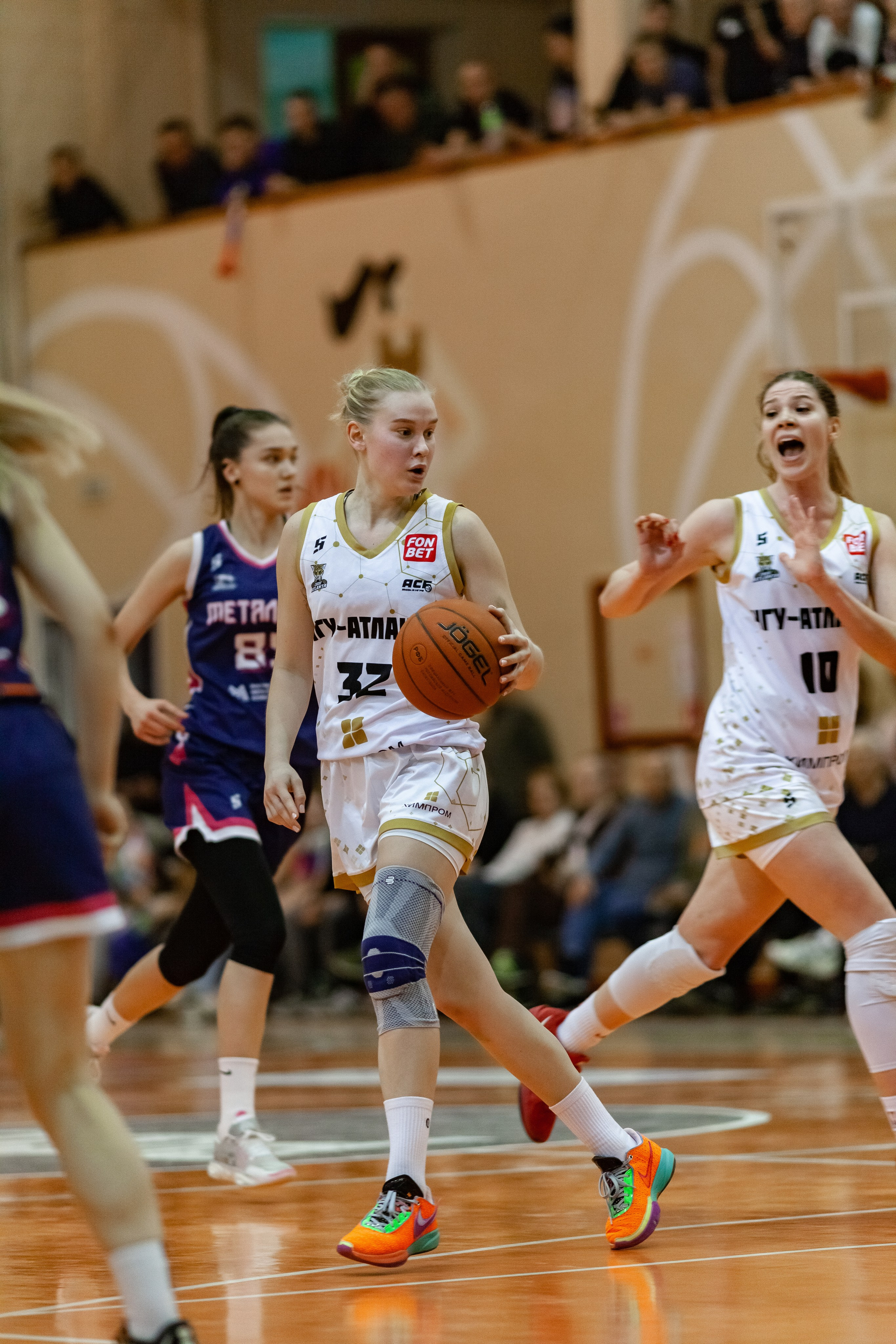 ЧГУ-Атланта — Металлург. Фотография