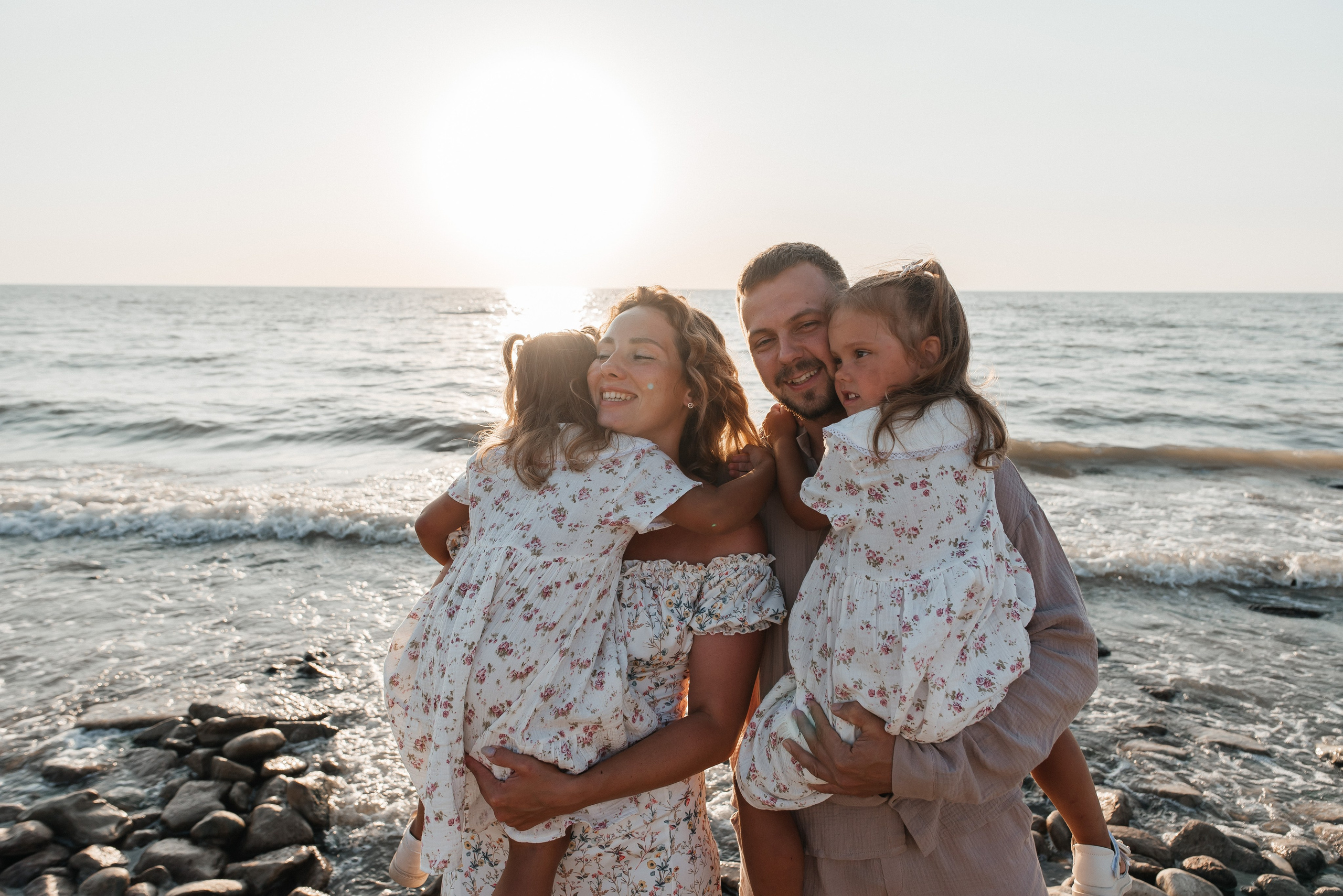 Семейная прогулка на маяке. Детский и семейный фотограф выпускной альбом Приморско-Ахтарск