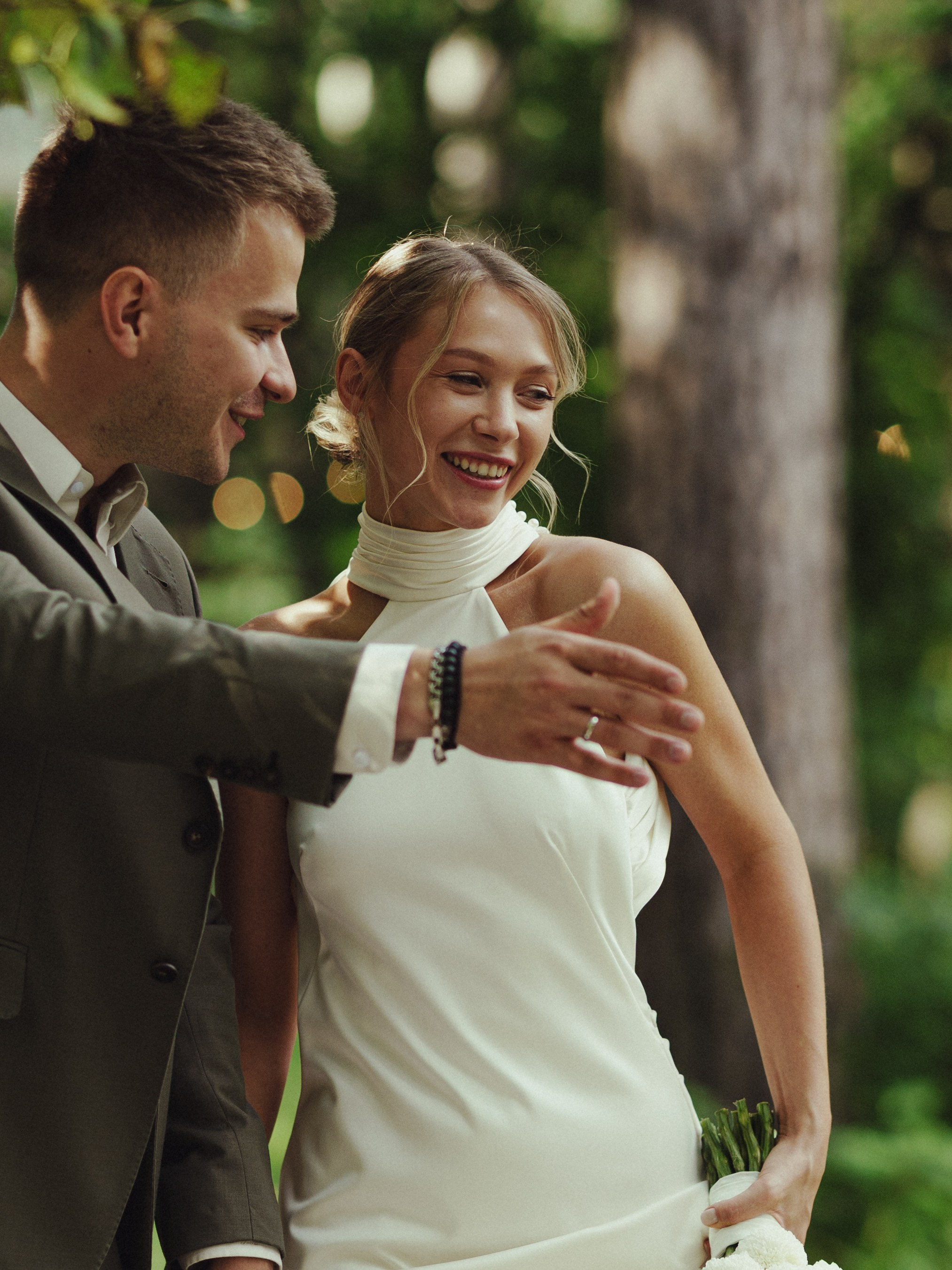 И даже птицы им пели песни. Свадебный фотограф Наташа Алешина