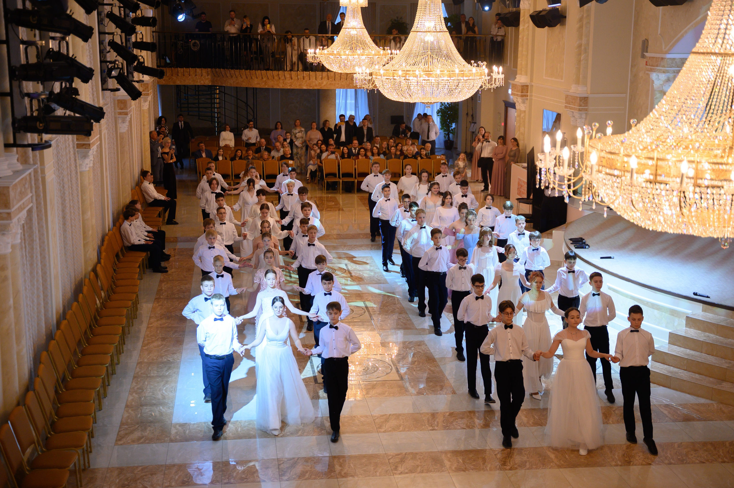 Бал ФМШ 7 класс. Фотограф новорожденных, семейный детский в Тюмени Татьяна Морозова