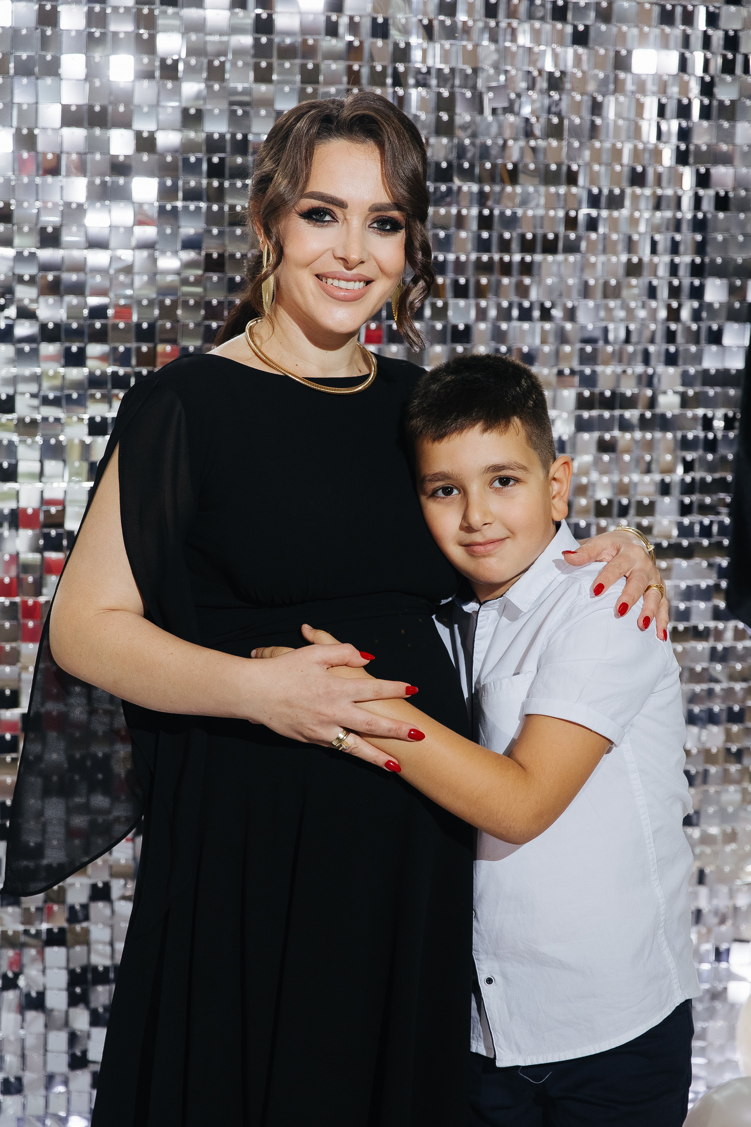 Ани и Назели. 35&5 День рождения, «Янтарь». Фотограф в Красноярске Надежда Воскресенская