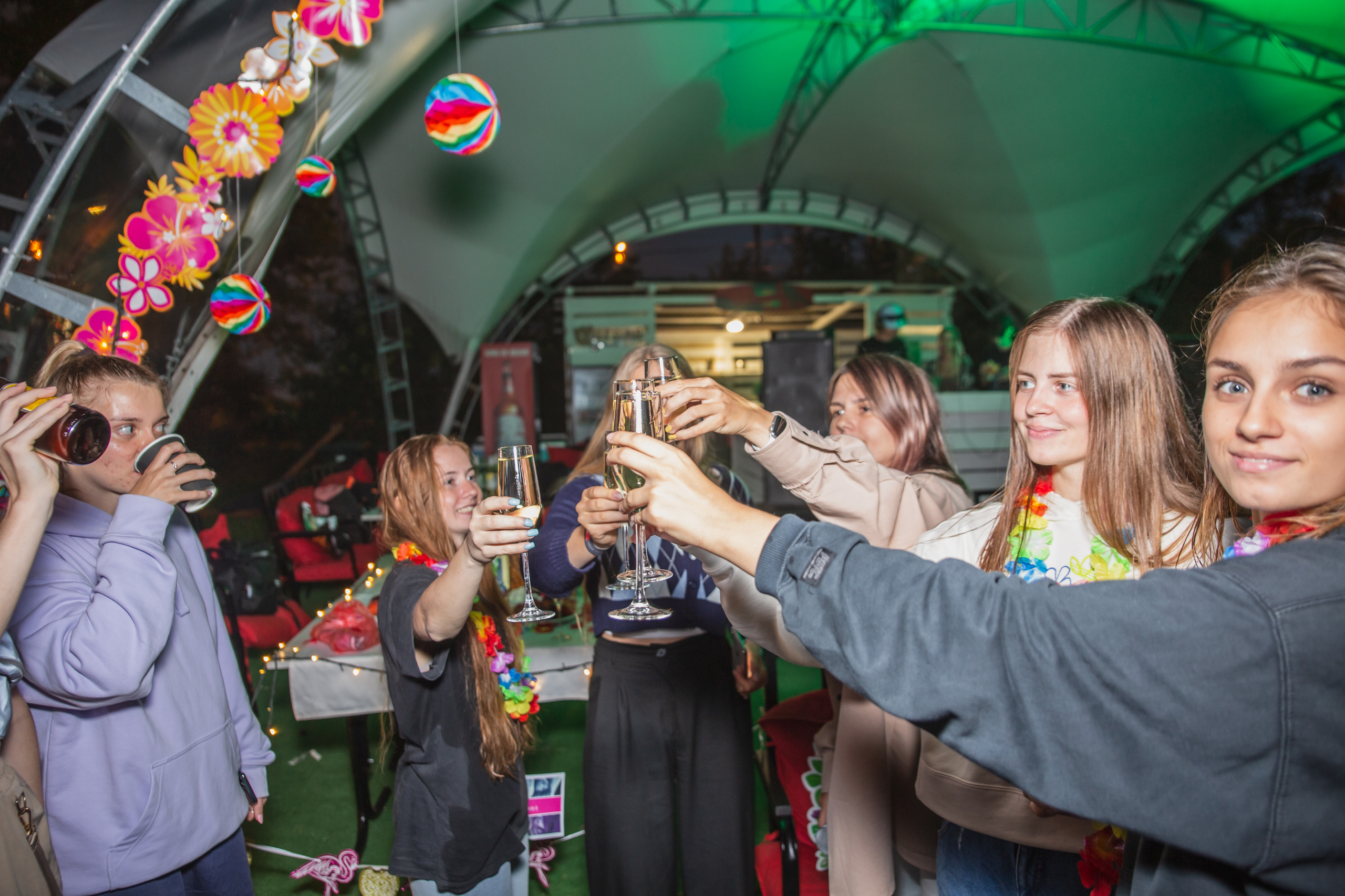 Cash4Trics Girls 30.07.21. Фотограф на Мальдивах