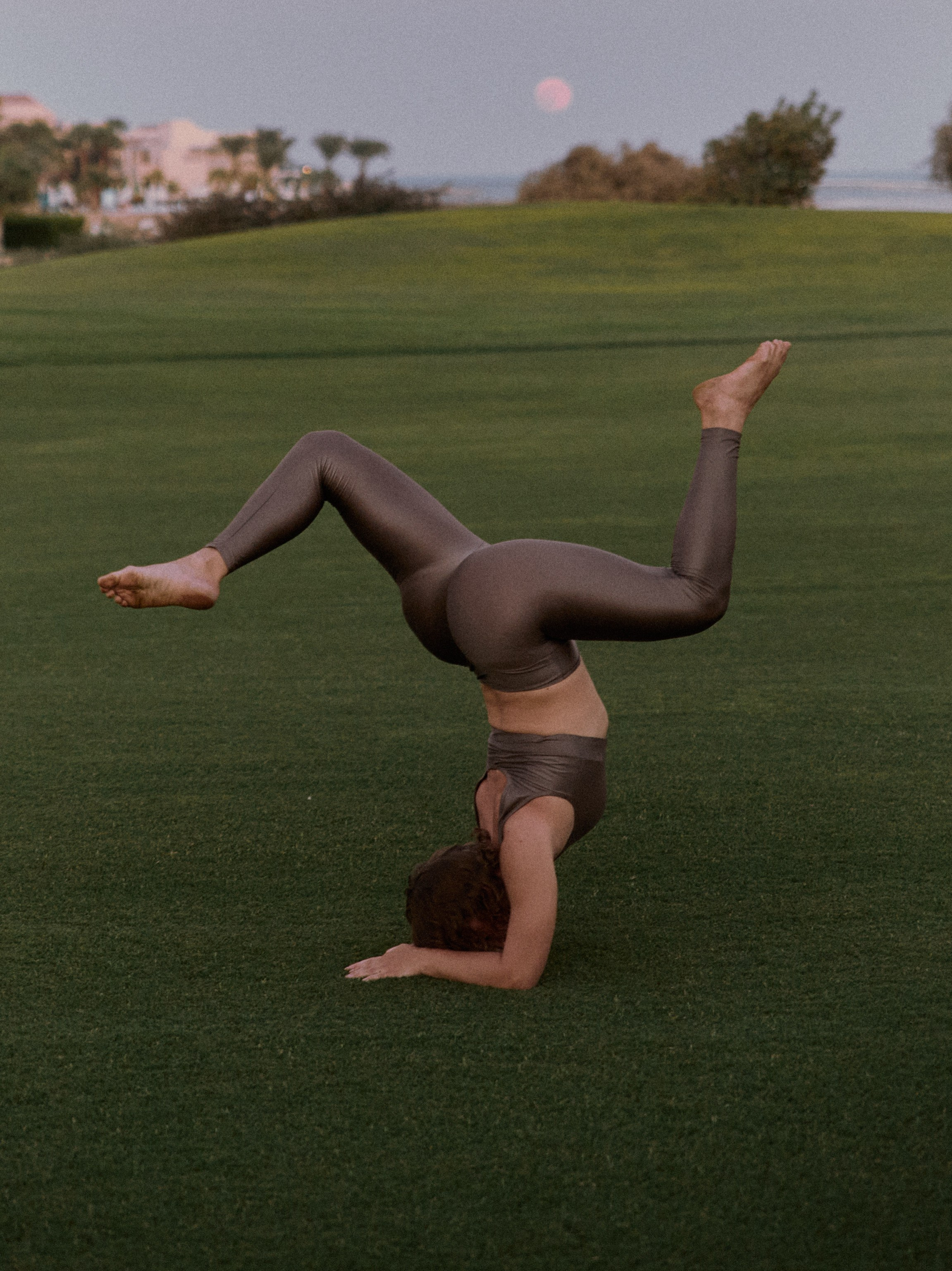 Позы для индивидуальной съёмки. Jorgis Talè — photographer, kind person, teacher of arts and other mag