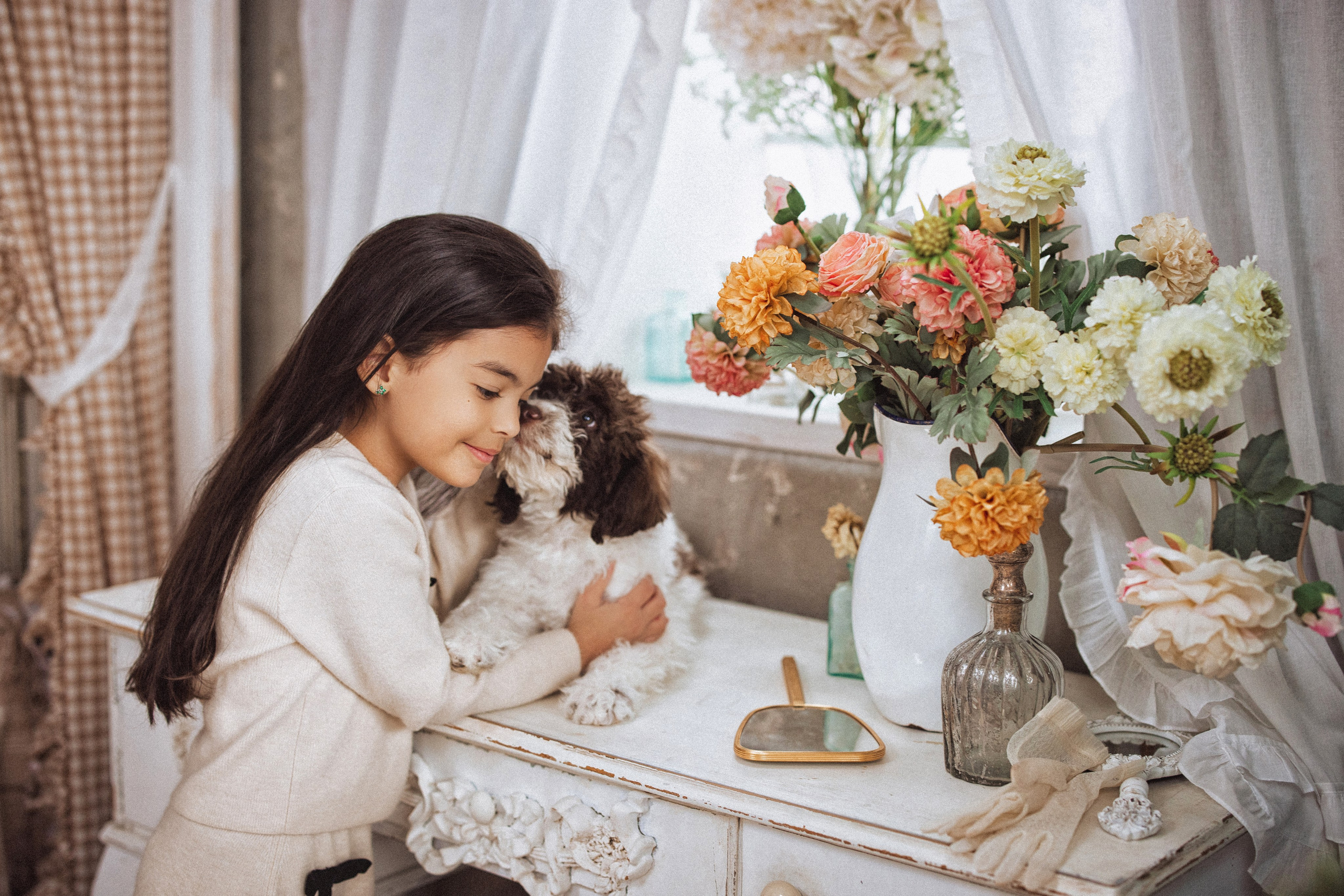 Фотосессия с щенками Лаго́тто-романьо́ло, в Винтажной фотостудии город Краснодар. Семейный и детский фотограф в Краснодаре Анна Трашкова