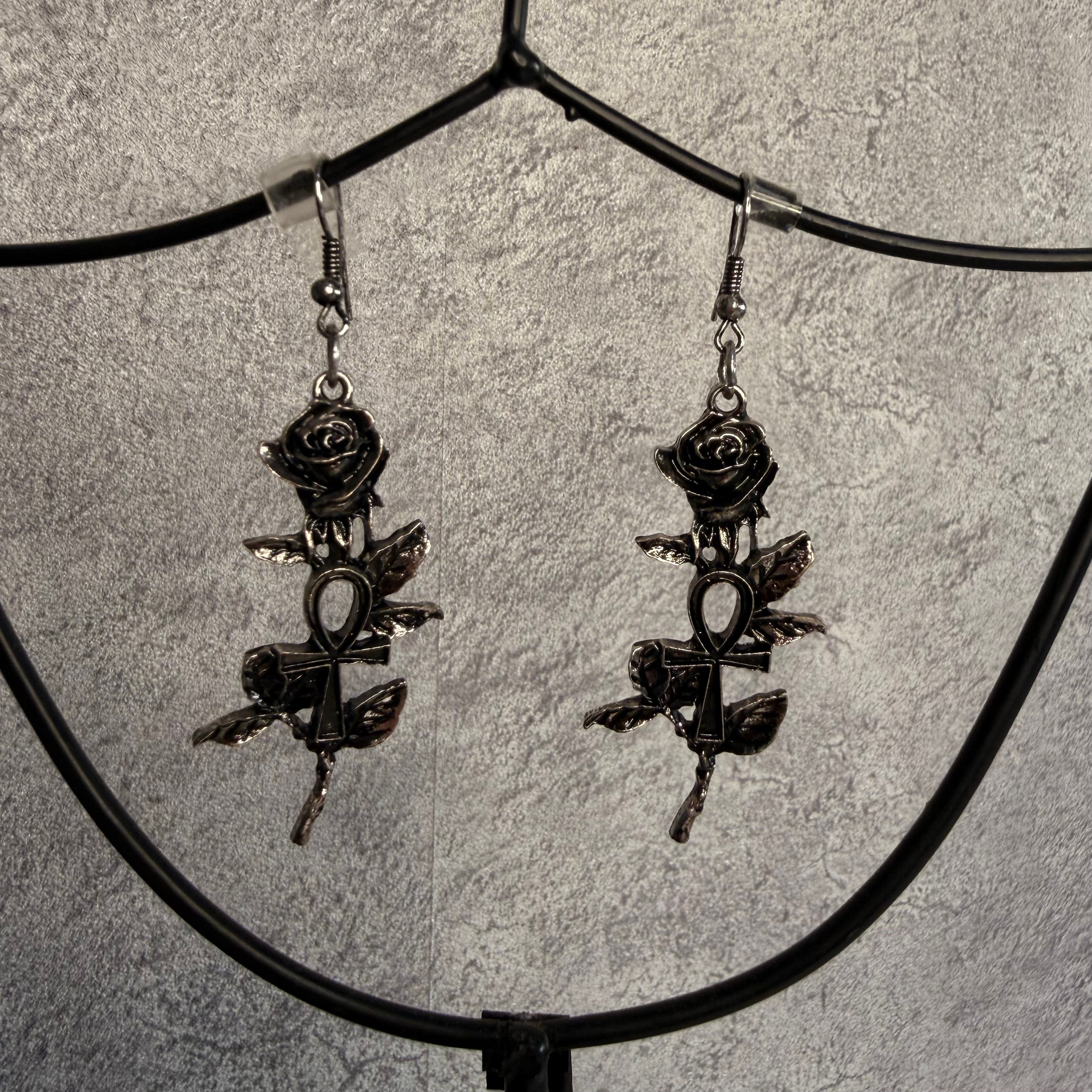 Украшения в аренду. Аренда костюмов, платьев и реквизита для фотосессий на Камчатке