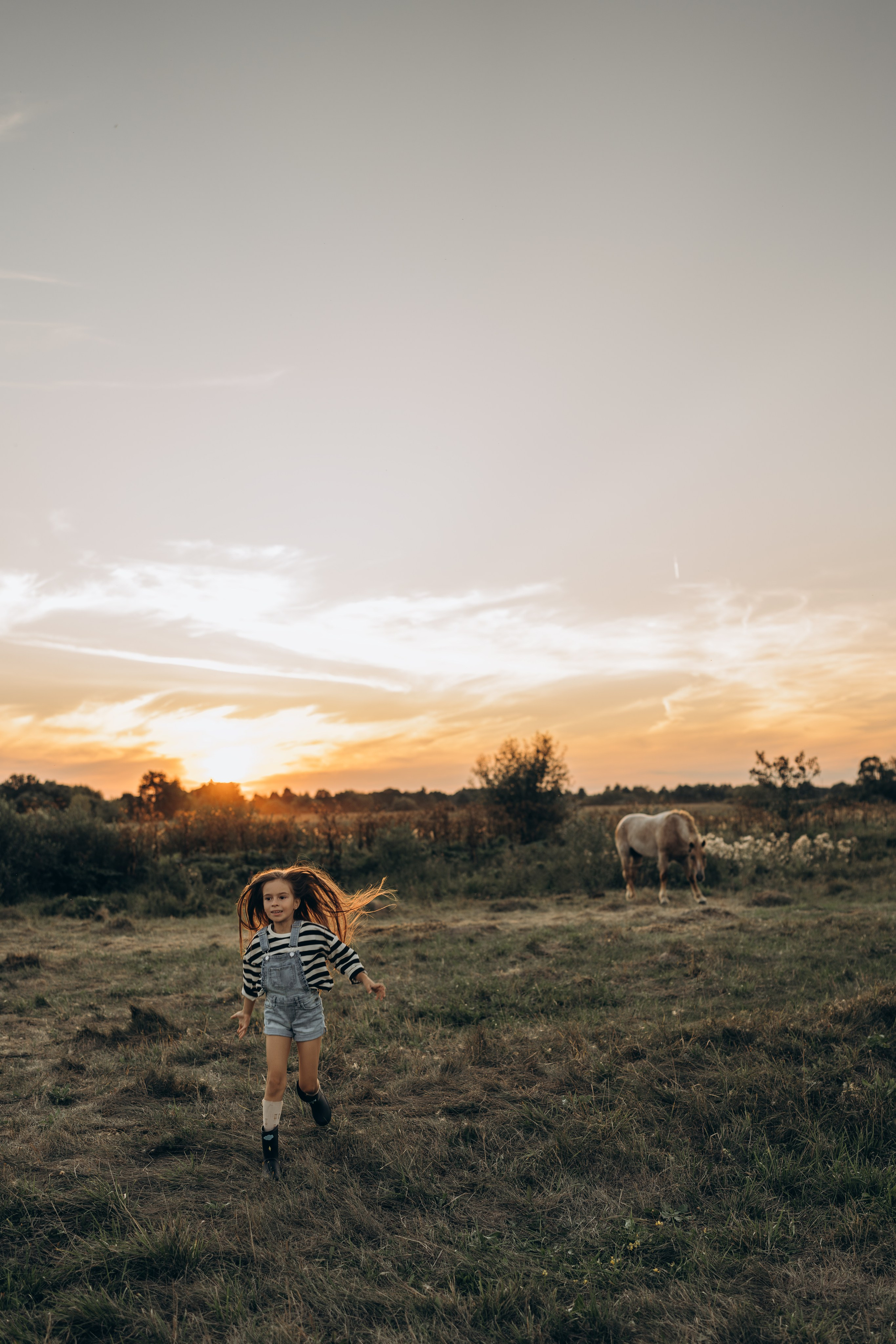 Детство, лошади, природа. Семейный фотограф Москва. Фотограф беременности и материнства Москва