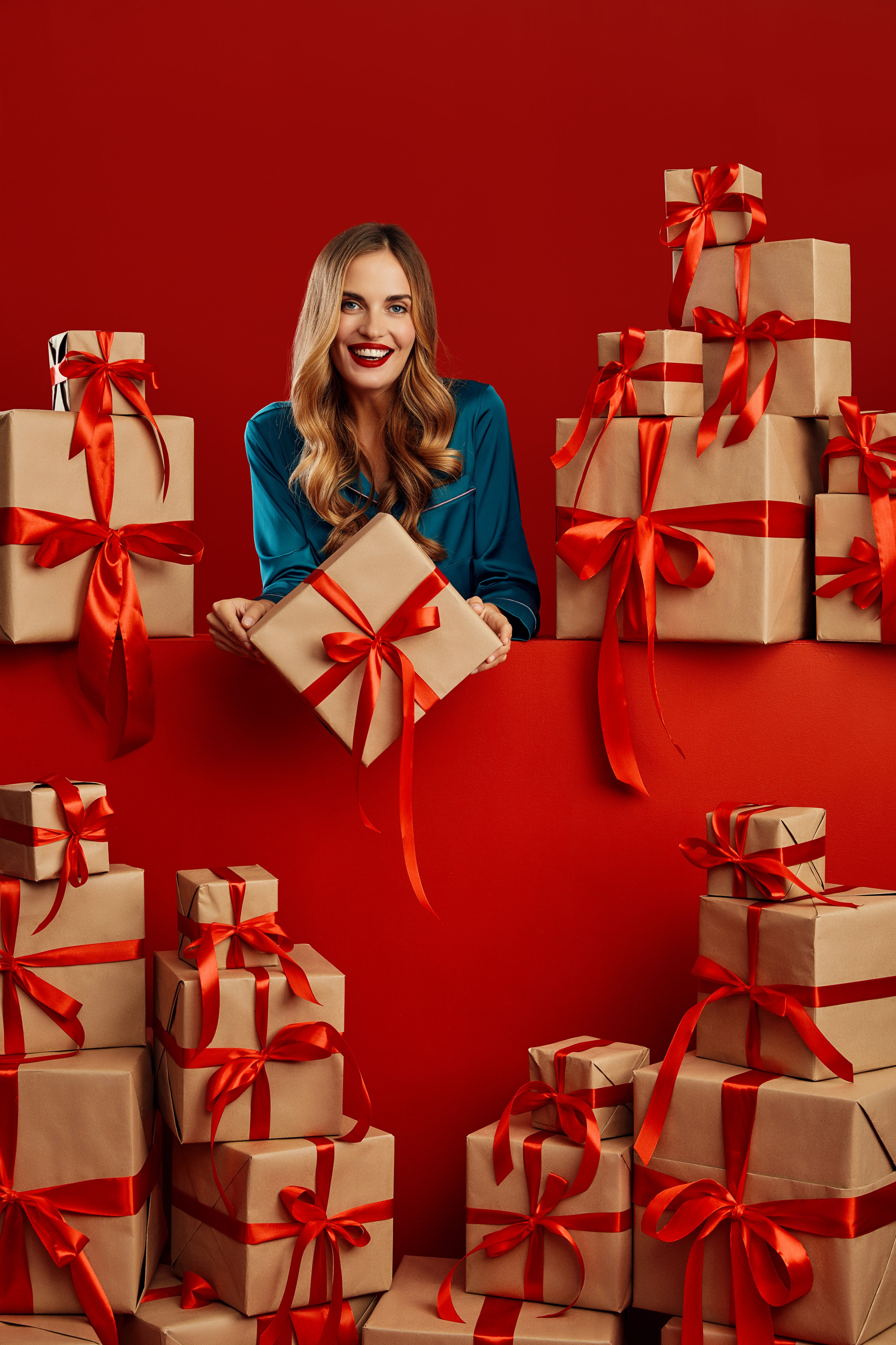 CozyHome Winter 2024. Ретушёр. Портретная и предметная съёмка. Москва