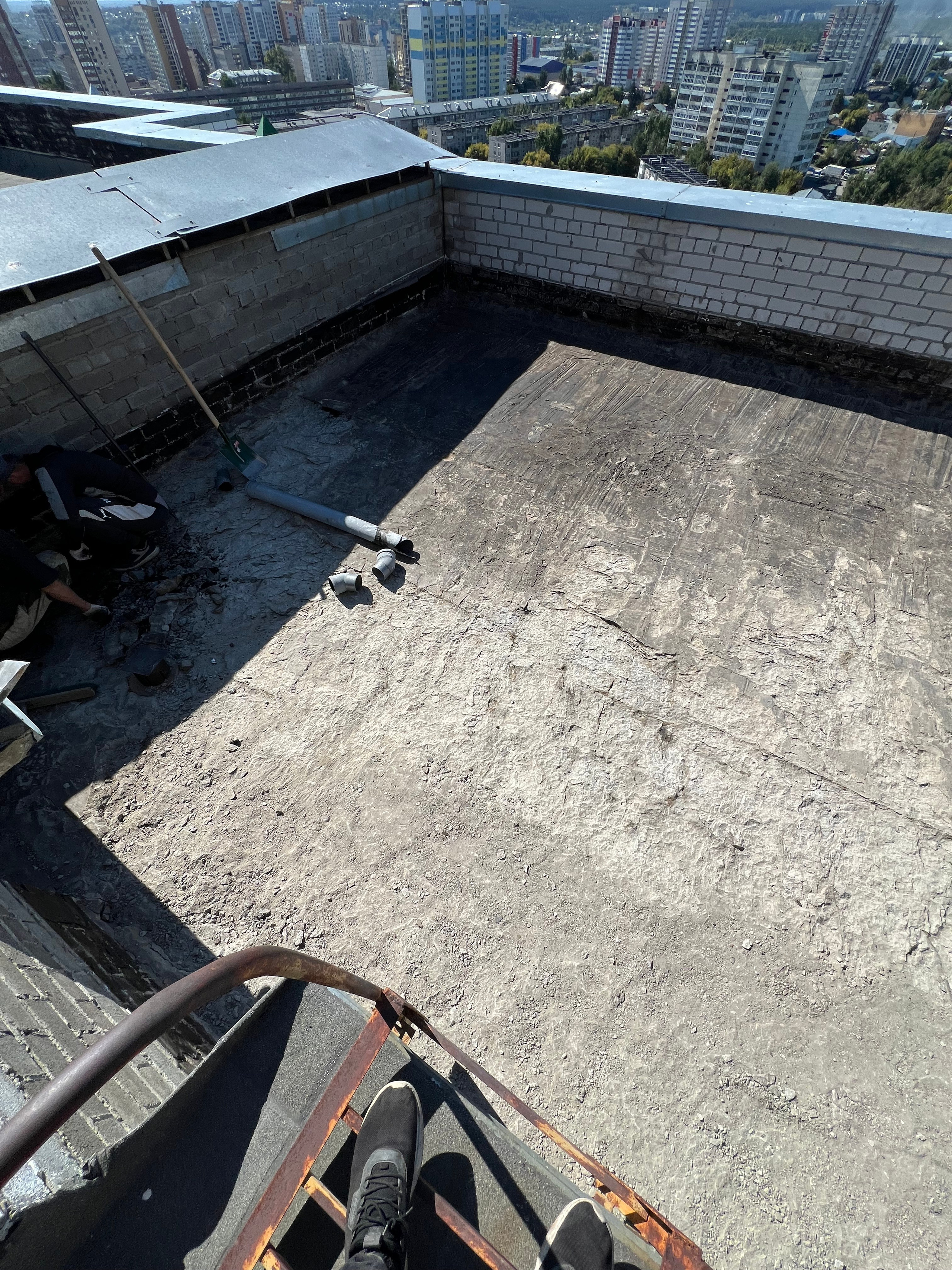 ТСЖ Строителей 33 Монтаж наплавляемой кровли