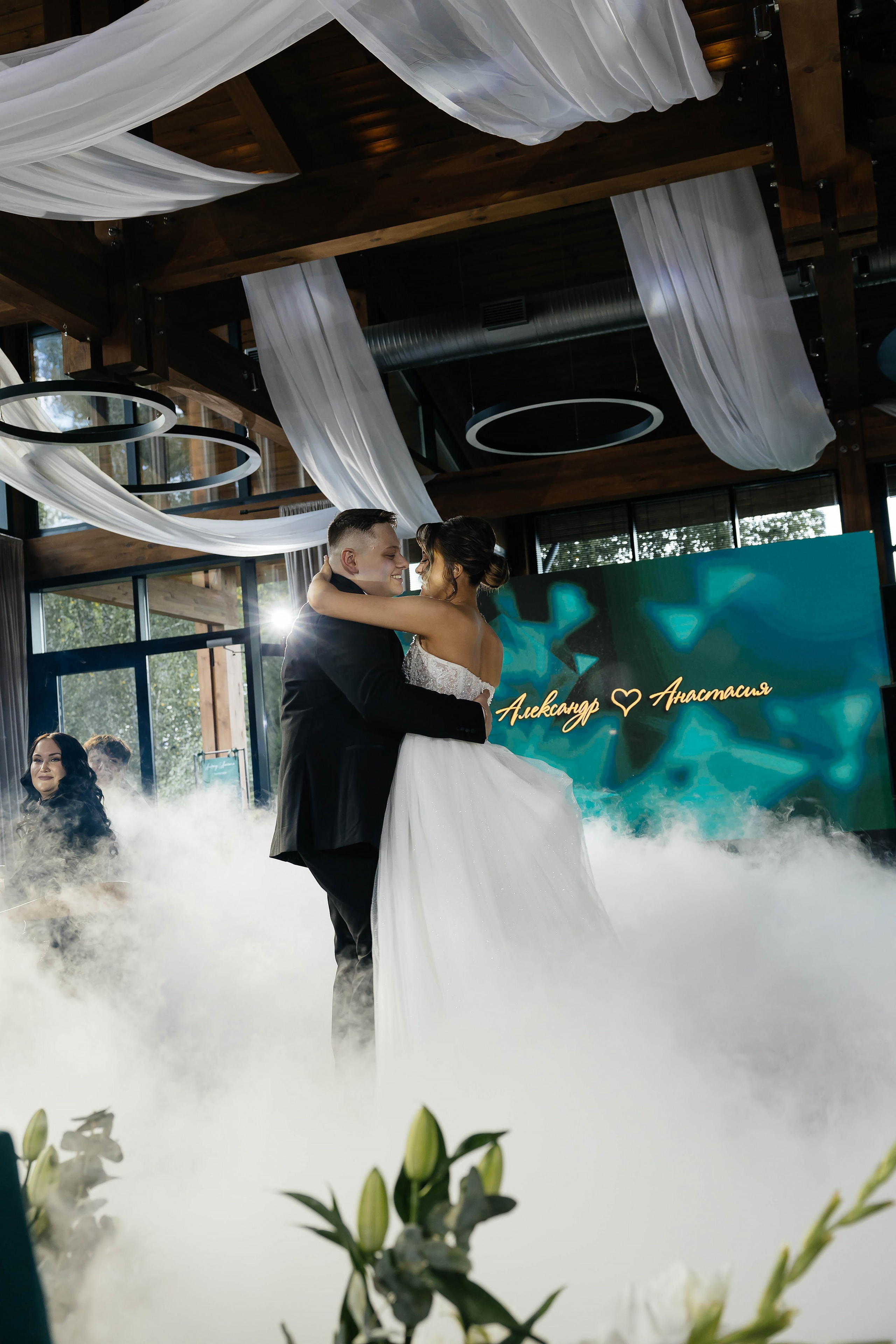 Свадебная история. Лесной Виладж. Свадебный и семейный фотограф Рассказова Виктория