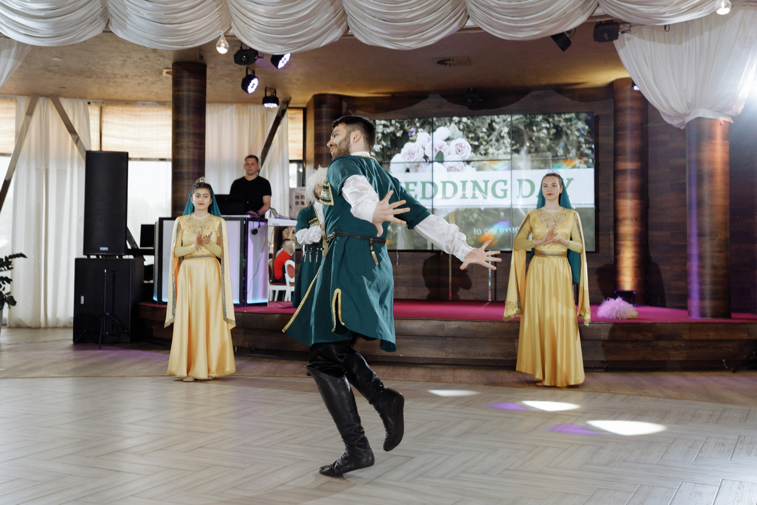 Степан и Элянора (полный день). Свадебный фотограф