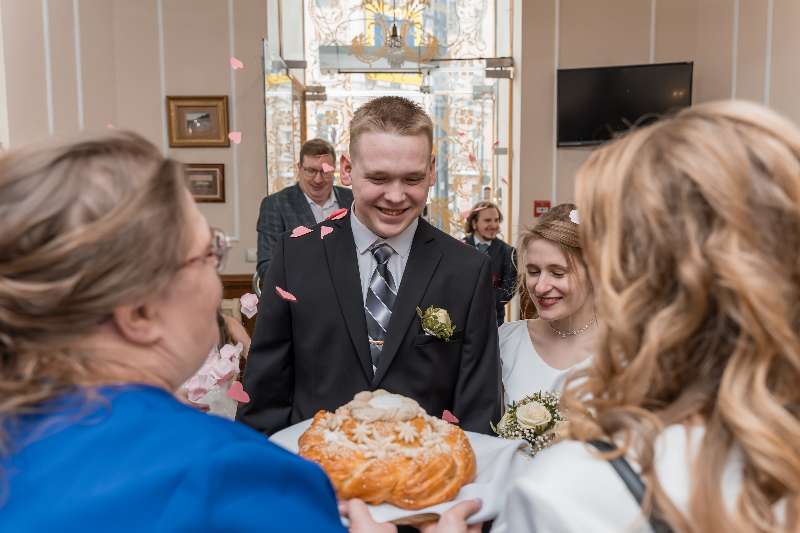 Ищете профессионального фотографа на свадьбу в Санкт-Петербурге? 