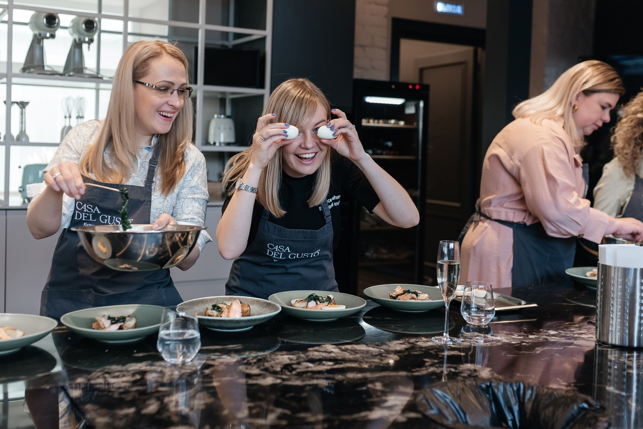 День рождение на кухне. Свадебный и семейный фотограф из Санкт-Петербурга Климов Анатолий