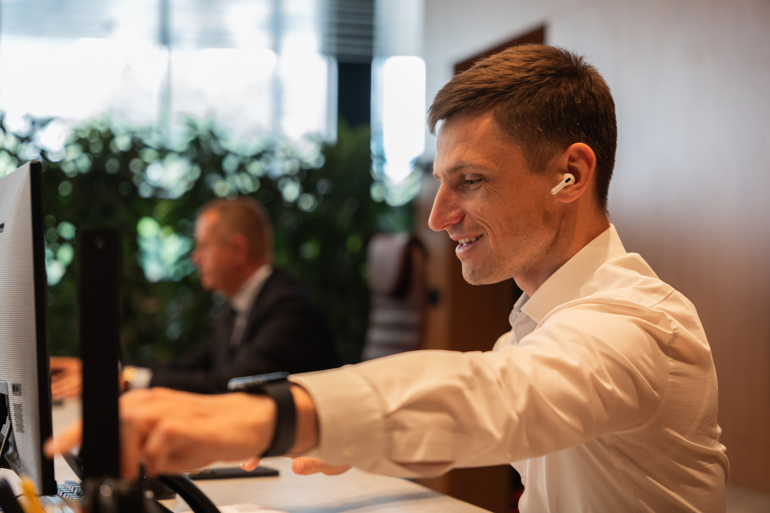 Интерьерная фотосъемка автосалона Elrus в Краснодаре. Zeekr, LiXiang Профессиональная фотосъемка интерьера премиум-автосалона в Краснодаре. Шедевры для Вас! Фотограф и Видеограф в Краснодаре Пахиев Руслан