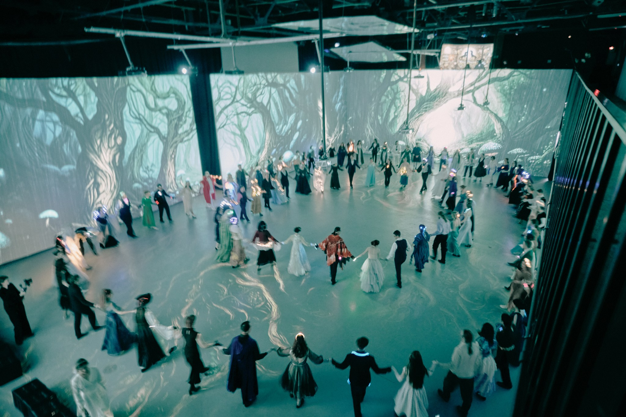 Ночь в холмах | Иммерсивный бал. Фотограф Аннё| Москва