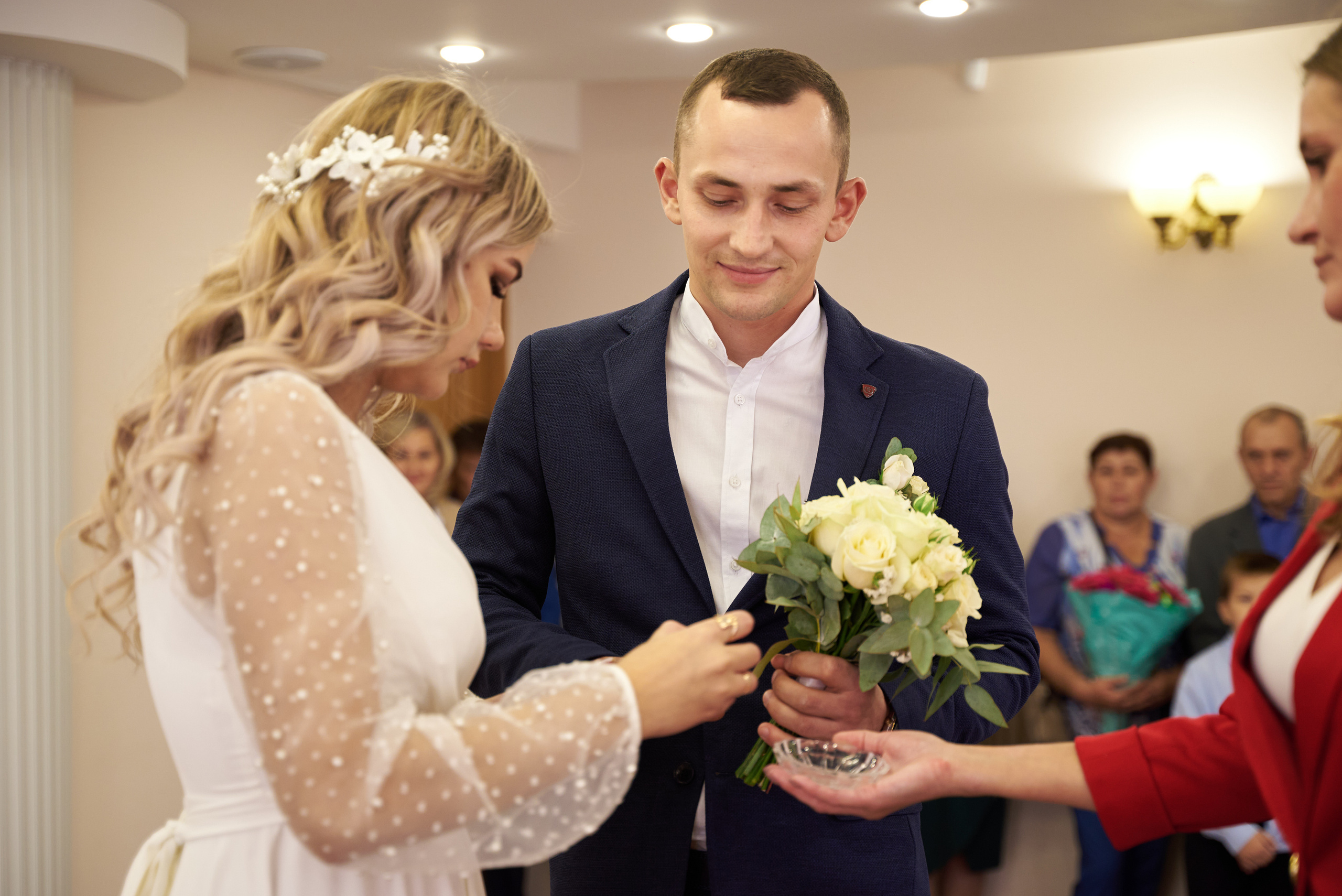 Фотограф Старый оскол, лучший фотограф, заказать фотографа. Профессиональный фотограф Старый Оскол, Губкин — свадьба, венчание, крещение, юбилей и день рождения