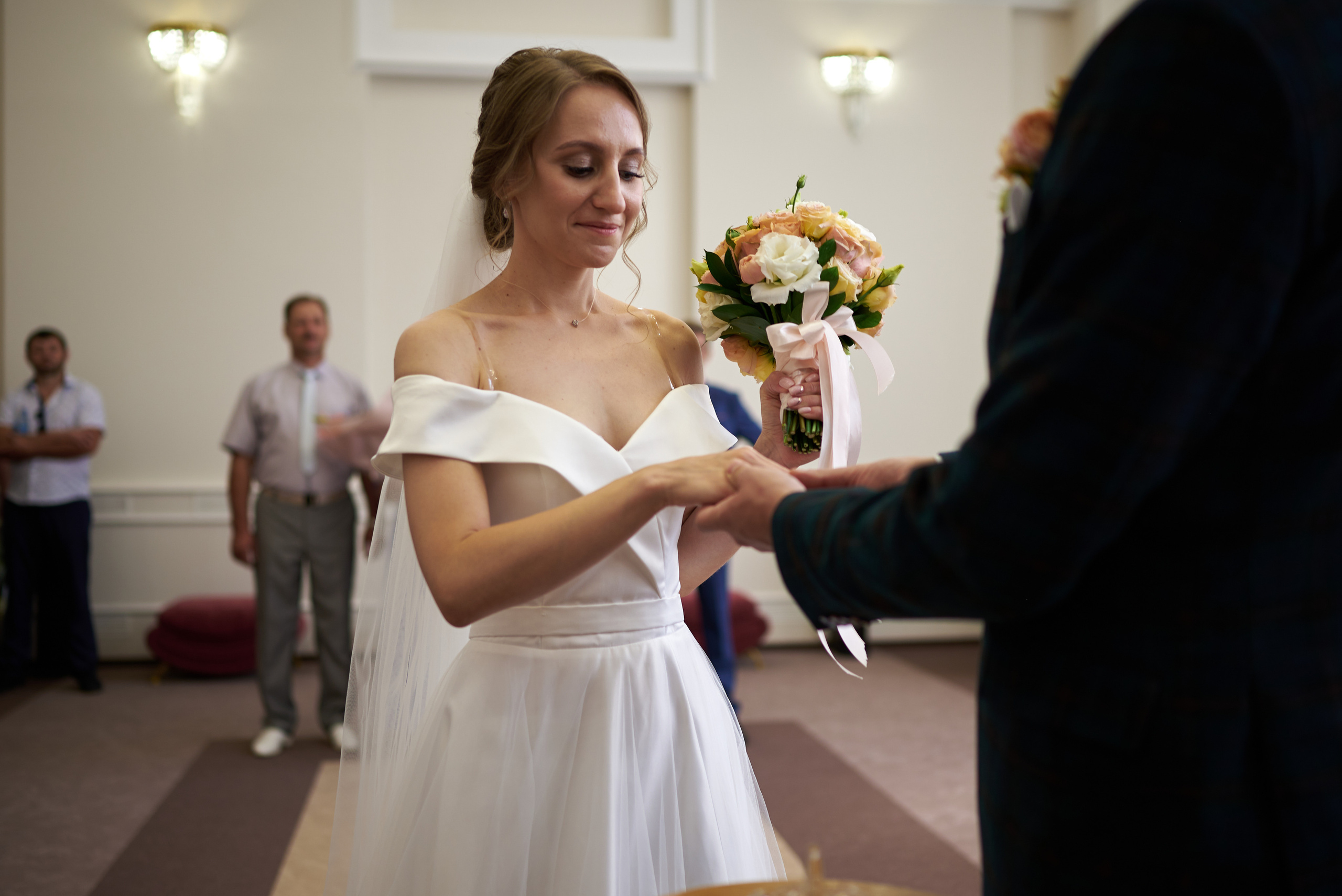 Фотограф в Старом Осколе, Губкине, Белгороде, кто лучший фотограф. Профессиональный фотограф Старый Оскол, Губкин — свадьба, венчание, крещение, юбилей и день рождения