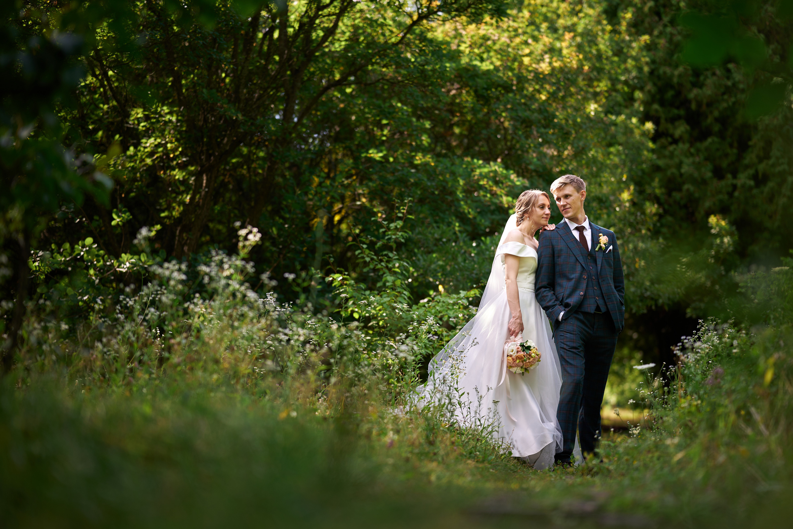 Фотограф в Старом Осколе, Губкине, Белгороде, кто лучший фотограф. Профессиональный фотограф Старый Оскол, Губкин — свадьба, венчание, крещение, юбилей и день рождения
