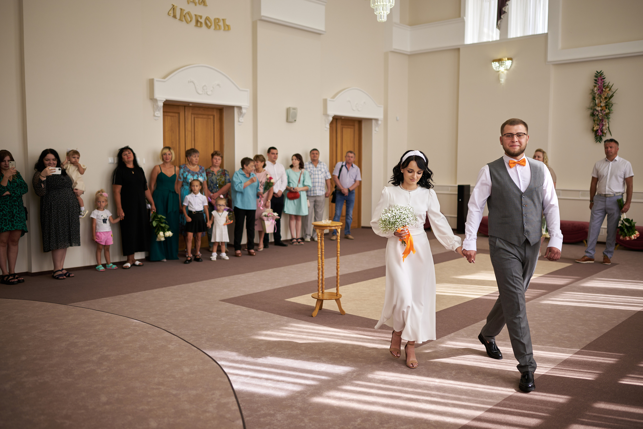 Фотограф Старый Оскол, Фотограф на свадьбу, заказать фотографа. Профессиональный фотограф Старый Оскол, Губкин — свадьба, венчание, крещение, юбилей и день рождения