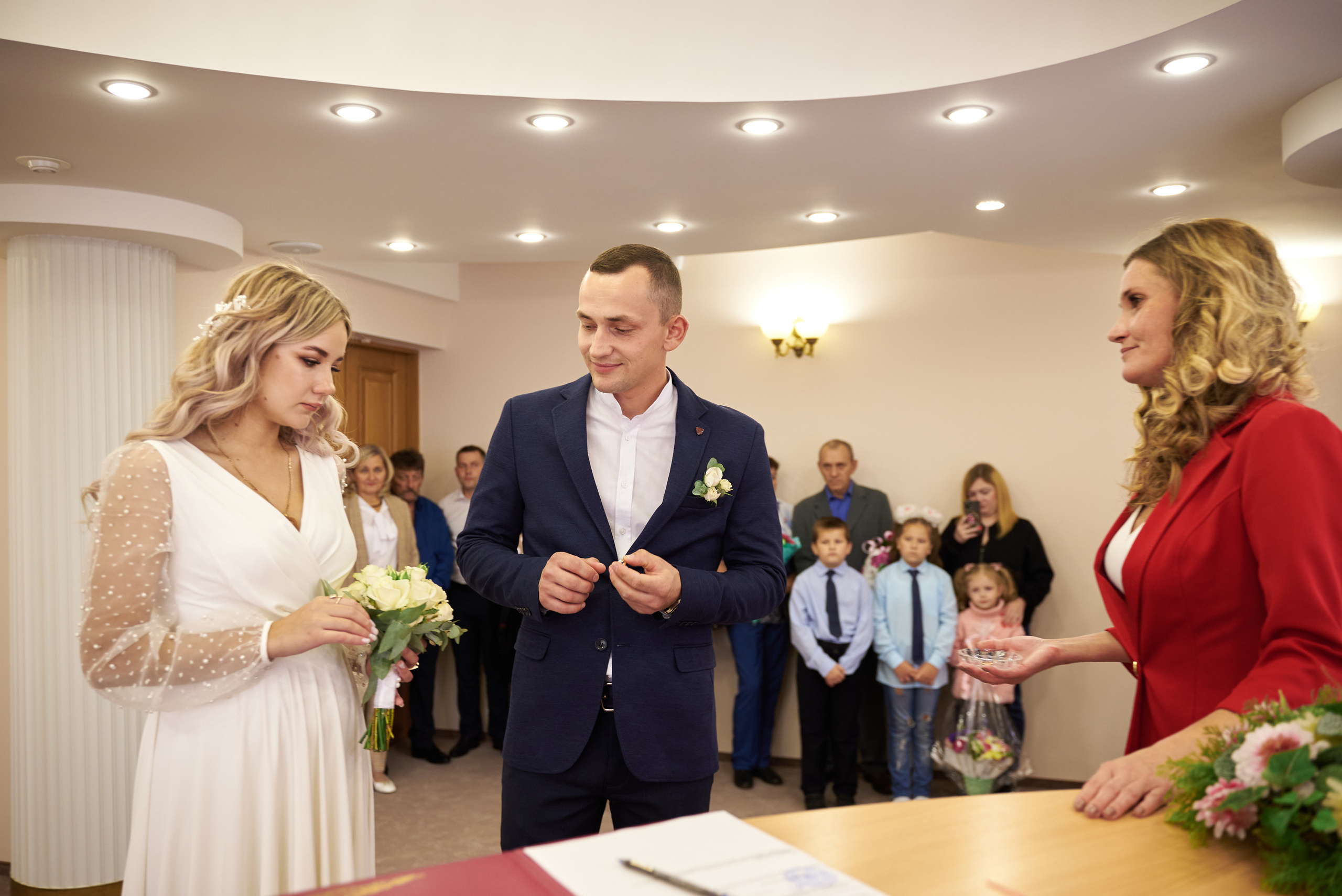 Фотограф Старый оскол, лучший фотограф, заказать фотографа. Профессиональный фотограф Старый Оскол, Губкин — свадьба, венчание, крещение, юбилей и день рождения