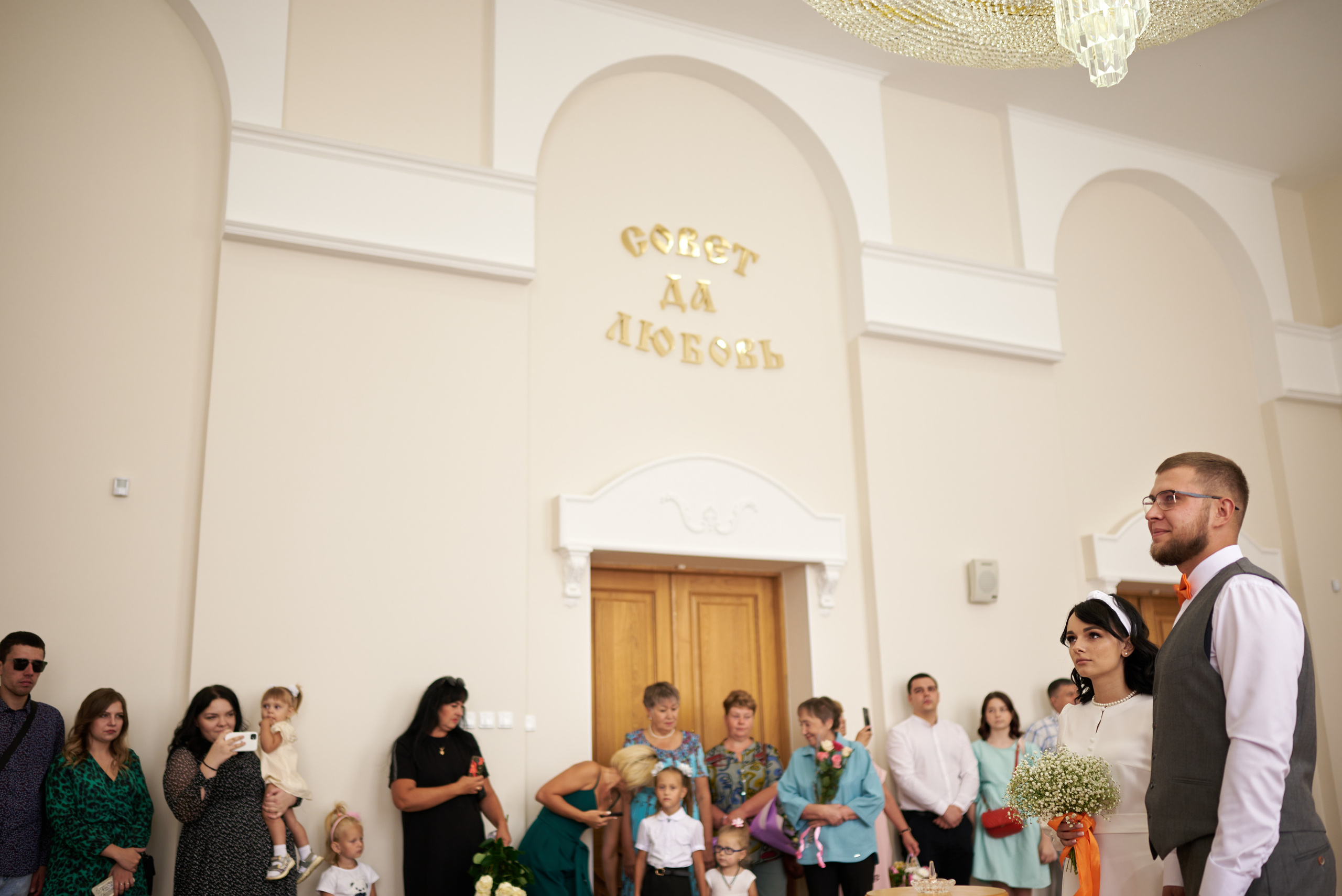 Фотограф Старый Оскол, Фотограф на свадьбу, заказать фотографа. Профессиональный фотограф Старый Оскол, Губкин — свадьба, венчание, крещение, юбилей и день рождения