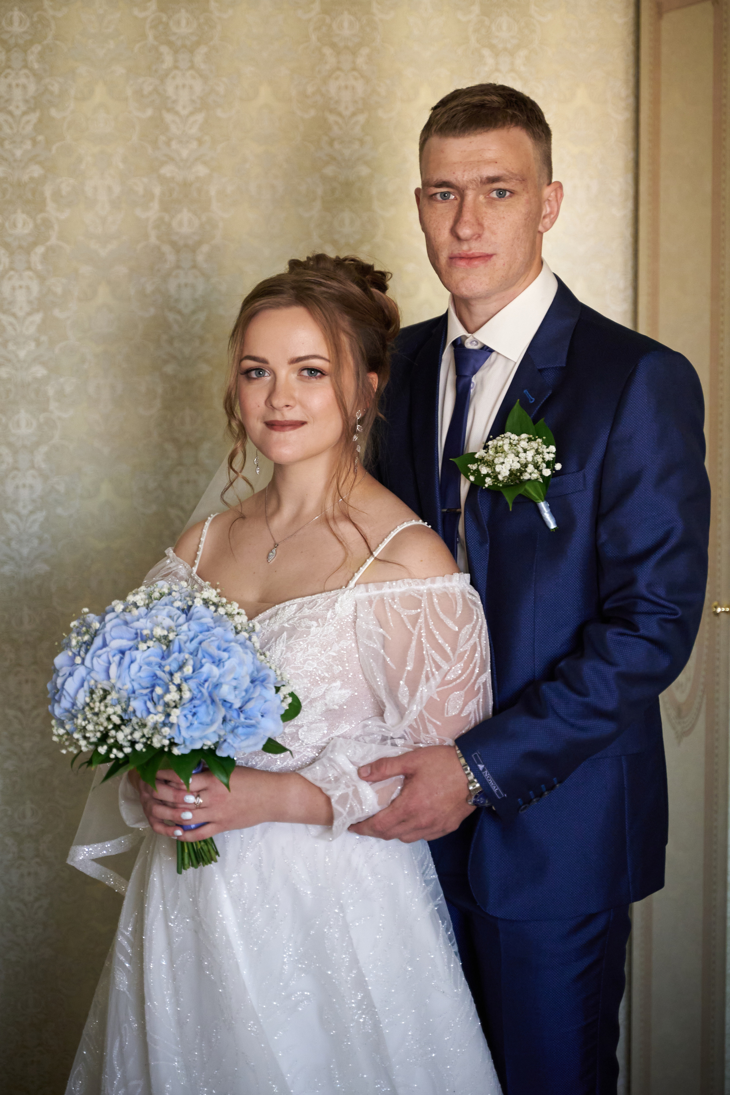 Анонс свадьбы Александра и Виктории. Профессиональный фотограф Старый Оскол, Губкин — свадьба, венчание, крещение, юбилей и день рождения