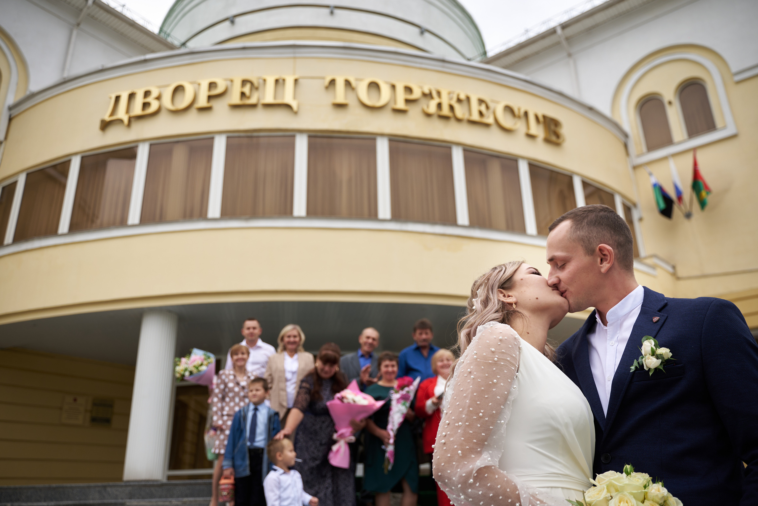 Фотограф Старый оскол, лучший фотограф, заказать фотографа. Профессиональный фотограф Старый Оскол, Губкин — свадьба, венчание, крещение, юбилей и день рождения