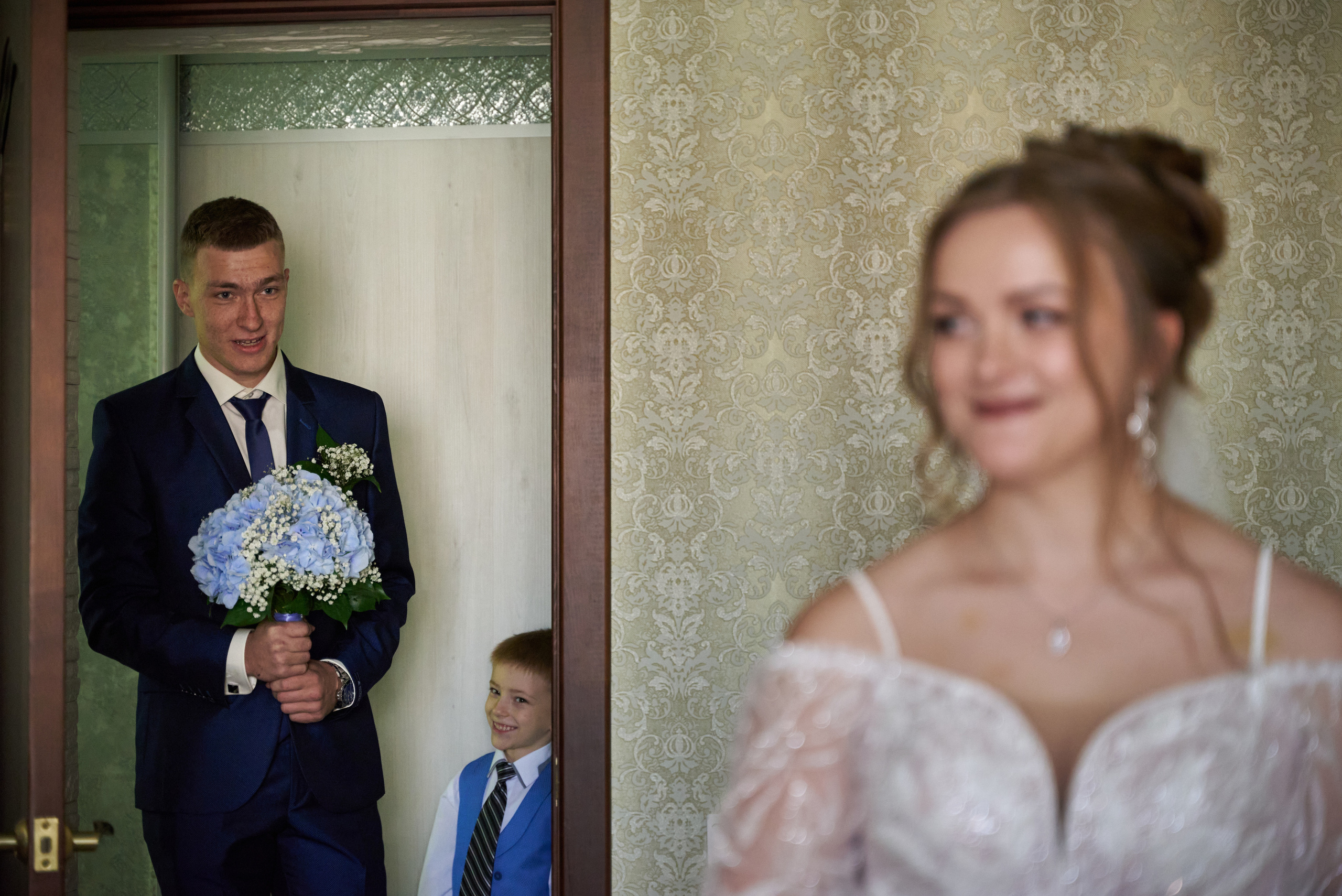 Анонс свадьбы Александра и Виктории. Профессиональный фотограф Старый Оскол, Губкин — свадьба, венчание, крещение, юбилей и день рождения