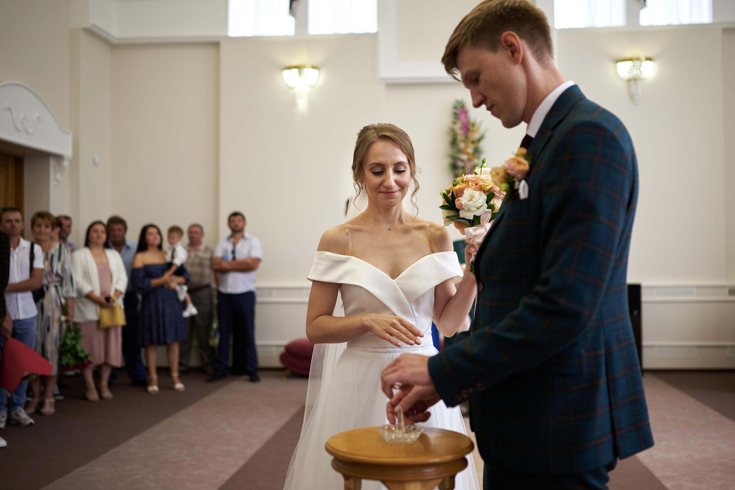 Фотограф в Старом Осколе, Губкине, Белгороде, кто лучший фотограф. Профессиональный фотограф Старый Оскол, Губкин — свадьба, венчание, крещение, юбилей и день рождения