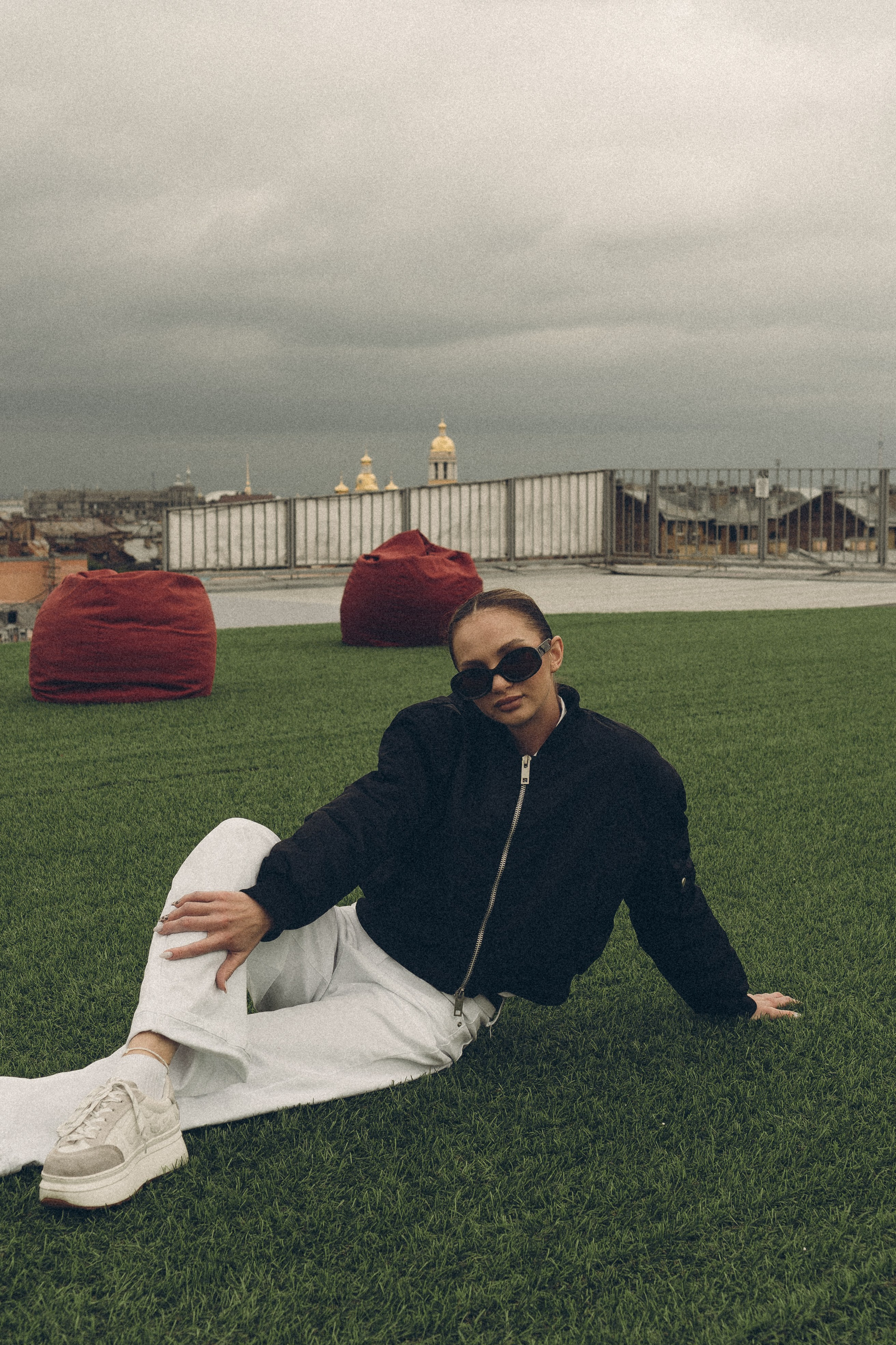 МЫ ГУЛЯЛИ ПРО КРЫШАМ ПИТЕРА. Профессиональный фотограф, Санкт-Петербург — Виктория Богомолова