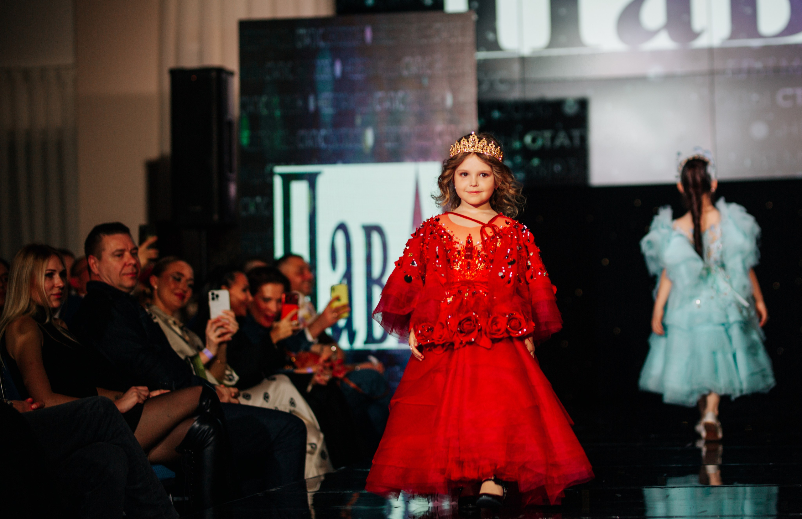 Status Fashion Week. Фотограф в Крыму