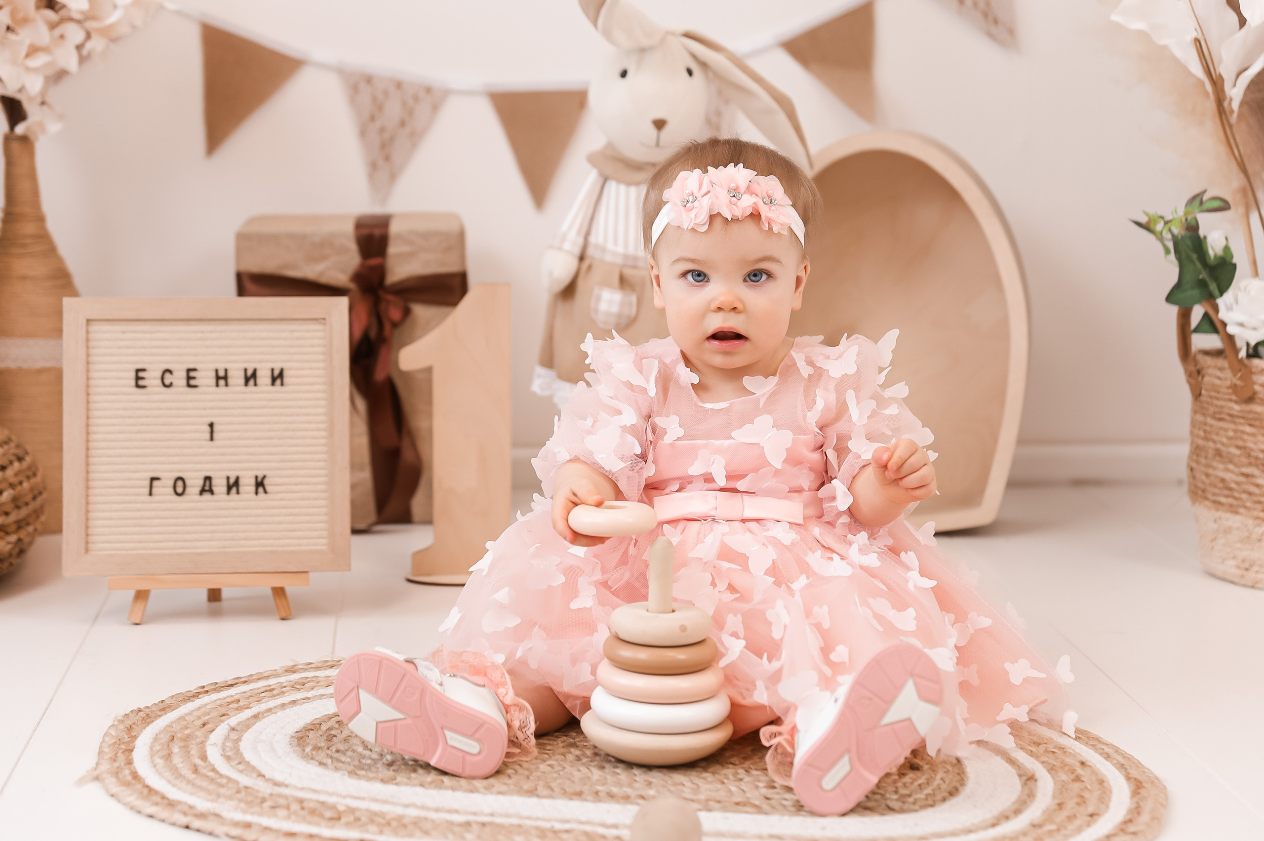 1й Годик Есении. Детский и Семейный фотограф в Санкт-Петербурге. Детская Фотостудия «FAMILY STORY»